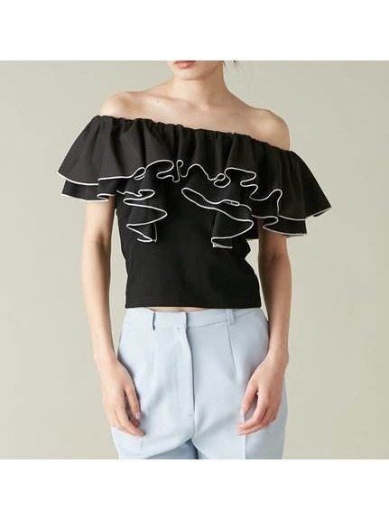 【リリーブラウン/Lily Brown】のデコルテフリルカットトップス インテリア・キッズ・メンズ・レディースファッション・服の通販 founy(ファニー) 　ファッション　Fashion　レディースファッション　Fashion for Women　トップス・カットソー　Cut & Sew Tops　カットソー　Cut and Sewn Top　シンプル　Simple, Minimal　スマート　Smart, Elegant　フェミニン　Feminine, Girly　フォルム　Silhouette, Form　フリル　Frill, Ruffle　BLK[009]|ID: prp329100004824960 ipo3291000000035094494