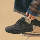 【リーボック/Reebok】のクラブシー 85 ヴィンテージ / CLUB C 85 VINTAGE 人気、トレンドファッション・服の通販 founy(ファニー) ファッション Fashion レディースファッション Fashion for Women クッション Cushion, Throw Pillow クラシック Classic, Timeless Style シンプル Simple, Minimal ソックス Socks, Hosiery ライナー Liner, Inner Layer ラバー Rubber, Rubber Sole ヴィンテージ Vintage Style 軽量 Lightweight, Ultra Light thumbnail ブラック_R00024|ID: prp329100004825025 ipo3291000000035095116