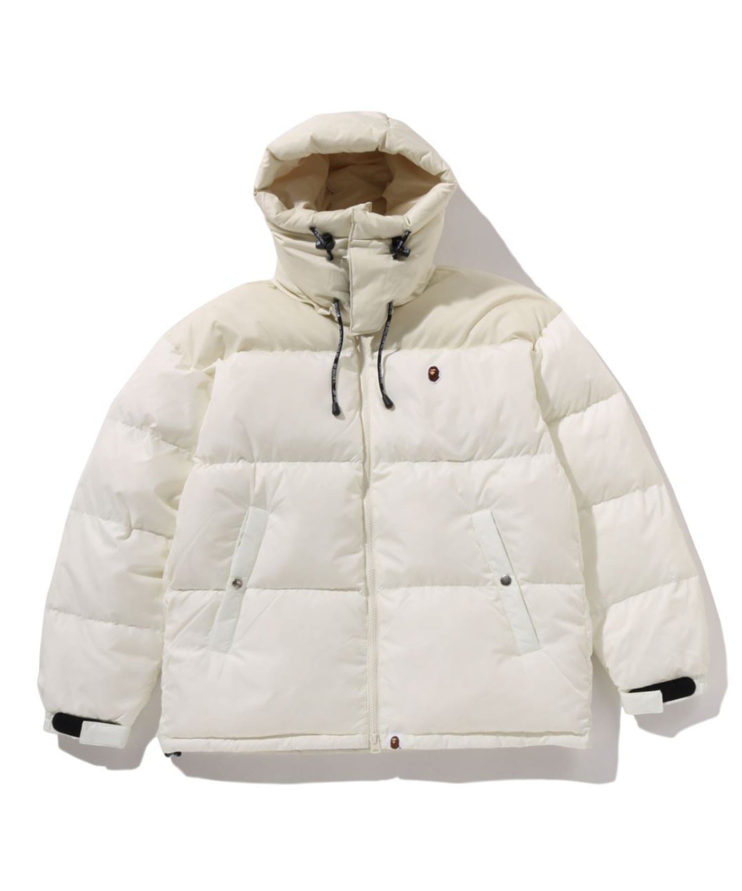 【アベイシングエイプ/A BATHING APE / MEN】のONE POINT RELAXED FIT DOWN JACKET インテリア・キッズ・メンズ・レディースファッション・服の通販 founy(ファニー) 　ファッション　Fashion　メンズファッション　Fashion for Men　ジャケット　Jacket, Outerwear　ダウン　Down, Puffer　ワンポイント　One Point, Statement Accent　IVORY|ID: prp329100004825101 ipo3291000000035095774
