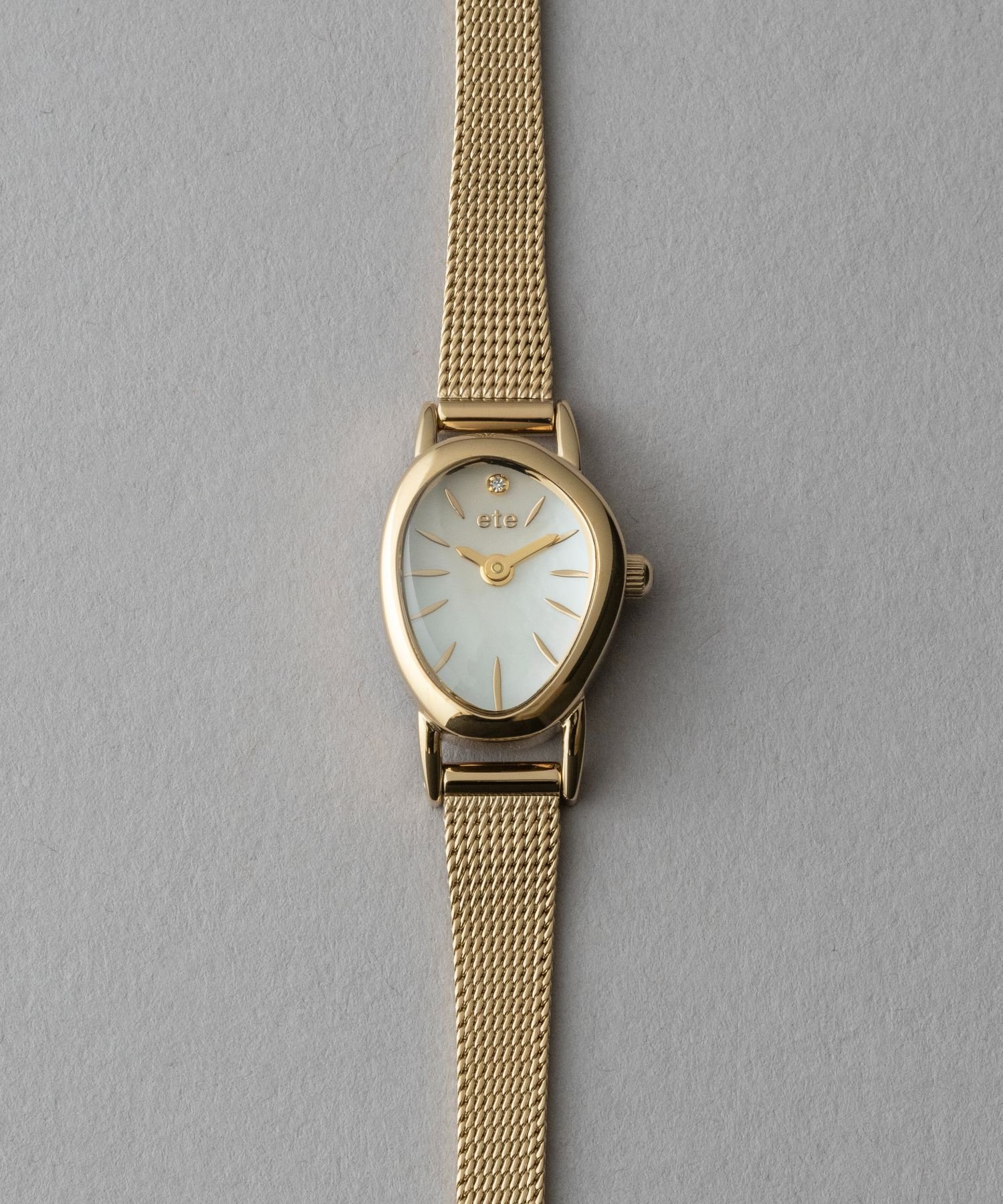 【エテ/ete】のダイヤモンド ジェムフェイス メッシュベルト ウォッチ インテリア・キッズ・メンズ・レディースファッション・服の通販 founy(ファニー) 　ファッション　Fashion　レディースファッション　Fashion for Women　ベルト&ウエストマーク　Belts & Waist Accessories　ウォッチ　Wristwatch　シンプル　Simple, Minimal　ジュエリー　Jewelry, Accessories　ストーン　Stone, Gem-Like　ダイヤモンド　Diamond, Brilliant Cut　フェイス　Face, Facial Design　フォルム　Silhouette, Form　メッシュ　Mesh, Net Fabric　イエローゴールド|ID: prp329100004825134 ipo3291000000035096025