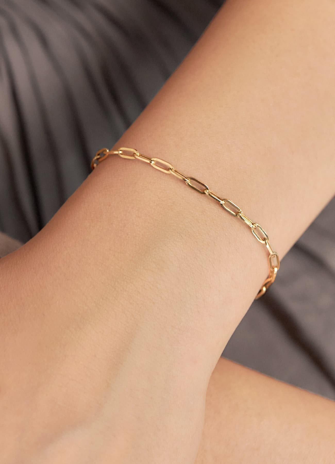 【スタイルデリ/STYLE DELI】のK10クリップチェーンブレスレット インテリア・キッズ・メンズ・レディースファッション・服の通販 founy(ファニー) 　ファッション　Fashion　レディースファッション　Fashion for Women　ジュエリー　Jewelry　チェーン＆カフブレスレット　Cuff & Chain Bracelets　腕時計　Wristwatch　コレクション　Collection, Seasonal Line　シンプル　Simple, Minimal　ジュエリー　Jewelry, Accessories　チェーン　Chain, Chain Strap　人気　Popular, Best Seller　ハンド　Hand, Handmade　ブレスレット　Bracelet, Wristband　メガネ　Glasses, Eyewear　ゴールド|ID: prp329100004825140 ipo3291000000035096059