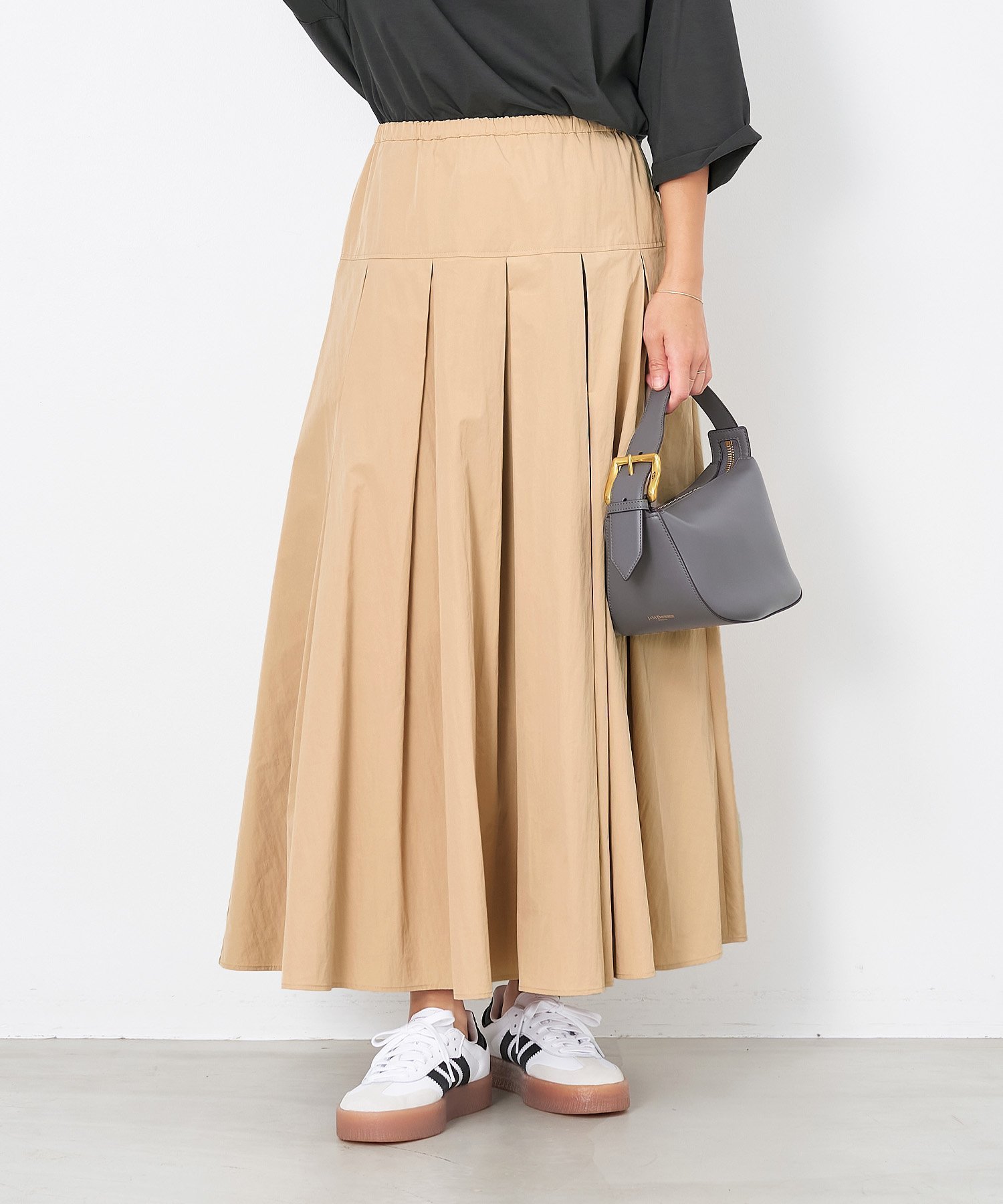 【マイカ ディール/MICA & DEAL】のタックボリュームスカート インテリア・キッズ・メンズ・レディースファッション・服の通販 founy(ファニー) 　ファッション　Fashion　レディースファッション　Fashion for Women　スカート　Skirts　ギャザー　Gathered, Ruffled　タフタ　Taffeta, Structured Fabric　ヨーク　Yoke, Yoke Design　おすすめ　Recommended / Our Picks　BEIGE|ID: prp329100004825225 ipo3291000000035096906