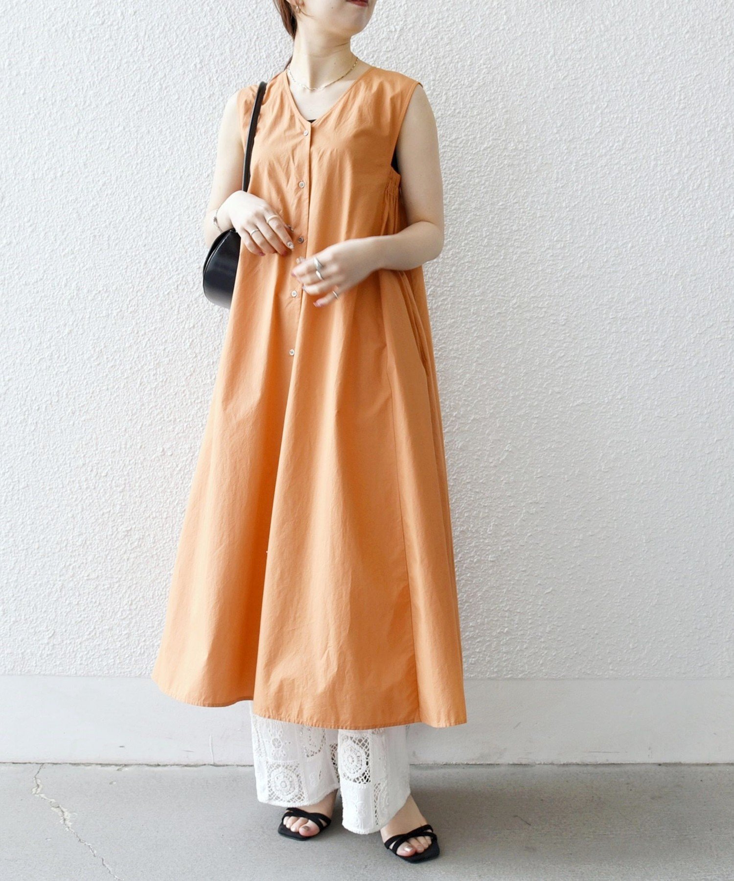 【シップス フォー ウィメン/SHIPS】のSHIPS any 洗濯機可能 ポプリン Vネック Aライン ノースリーブ ワンピース インテリア・キッズ・メンズ・レディースファッション・服の通販 founy(ファニー) 　ファッション　Fashion　レディースファッション　Fashion for Women　ワンピース　Dresses　オレンジ　Orange　洗える　Machine Washable　シンプル　Simple, Minimal　ダウン　Down, Puffer　デニム　Denim, Jeans Material　ノースリーブ　Sleeveless, No-Sleeve　フレア　Flare, Flared　フロント　Front, Front Design　羽織　Haori, Light Jacket　おすすめ　Recommended / Our Picks　夏　Summer　エレガント 上品　Elegant　2025年　2025　2025春夏・S/S　Spring/Summer 2025 SS25　オレンジ|ID: prp329100004825317 ipo3291000000035097997