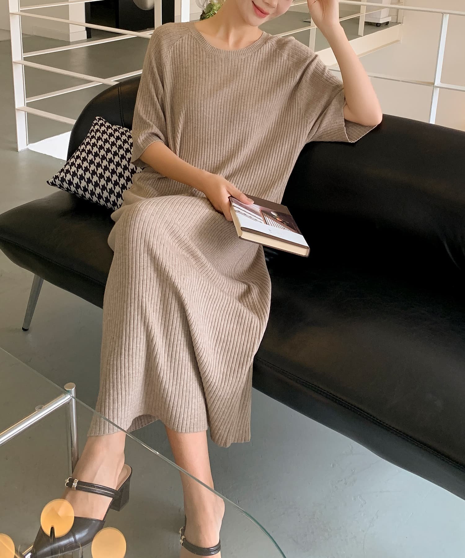 【アイモハ/aimoha】のaimoha -select-/リブニットロングワンピース インテリア・キッズ・メンズ・レディースファッション・服の通販 founy(ファニー) 　ファッション　Fashion　レディースファッション　Fashion for Women　ワンピース　Dresses　カーディガン　Cardigan, Knitwear　シンプル　Simple, Minimal　ジャケット　Jacket, Outerwear　スニーカー　Sneakers, Trainers　エレガント 上品　Elegant　ダークベージュ|ID: prp329100004825367 ipo3291000000035098639