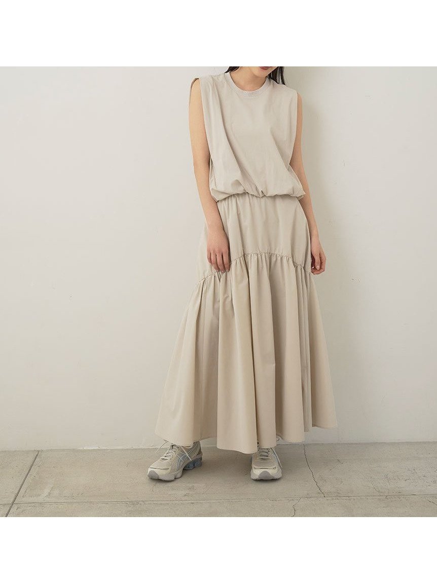 【エミ/emmi】のカットセットワンピース インテリア・キッズ・メンズ・レディースファッション・服の通販 founy(ファニー) 　ファッション　Fashion　レディースファッション　Fashion for Women　ワンピース　Dresses　スピンドル　Spindle, Drawcord　スマート　Smart, Elegant　セットアップ　Set-Up, Coordinated Outfit　ティアードスカート　Tiered Skirt, Flounced Skirt　フォルム　Silhouette, Form　ポケット　Pocket, Pocket Detail　LBEG[035]|ID: prp329100004825452 ipo3291000000035099518