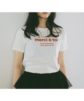 【エイミーイストワール/eimy istoire】のmerci ロゴTシャツ 人気、トレンドファッション・服の通販 founy(ファニー) ファッション Fashion レディースファッション Fashion for Women トップス・カットソー Cut & Sew Tops シャツ・ブラウス・オフィスカジュアル Elegant Blouses & Button-Ups ロングTシャツ・Tシャツ Longline T-Shirts & Tees カーディガン Cardigan, Knitwear スラックス Slacks, Dress Pants デニム Denim, Jeans Material バランス Balance, Style Balance フレンチ French, French Style 再入荷 Restock / Back in Stock エレガント 上品 Elegant |ID:prp329100004825480