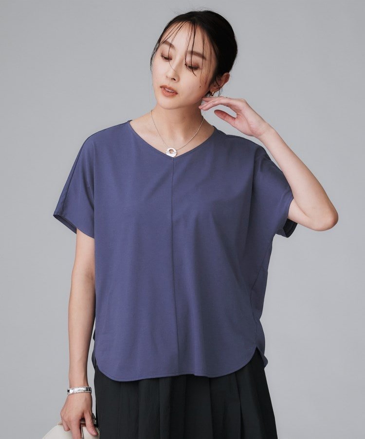 【アンタイトル/UNTITLED】の【接触冷感/洗える】Vネックコットンプルオーバー インテリア・キッズ・メンズ・レディースファッション・服の通販 founy(ファニー) 　ファッション　Fashion　レディースファッション　Fashion for Women　トップス・カットソー　Cut & Sew Tops　カジュアルプルオーバー・ニットトップス　Pullovers & Knit Tops / Casual Pullovers　Vネックトップス　V-Neck Tops / V-Cut Neckline Shirts　洗える　Machine Washable　コンパクト　Compact, Small Size　シンプル　Simple, Minimal　スマート　Smart, Elegant　フィット　Fit, Slim Fit　おすすめ　Recommended / Our Picks　ブルー|ID: prp329100004825484 ipo3291000000035099870