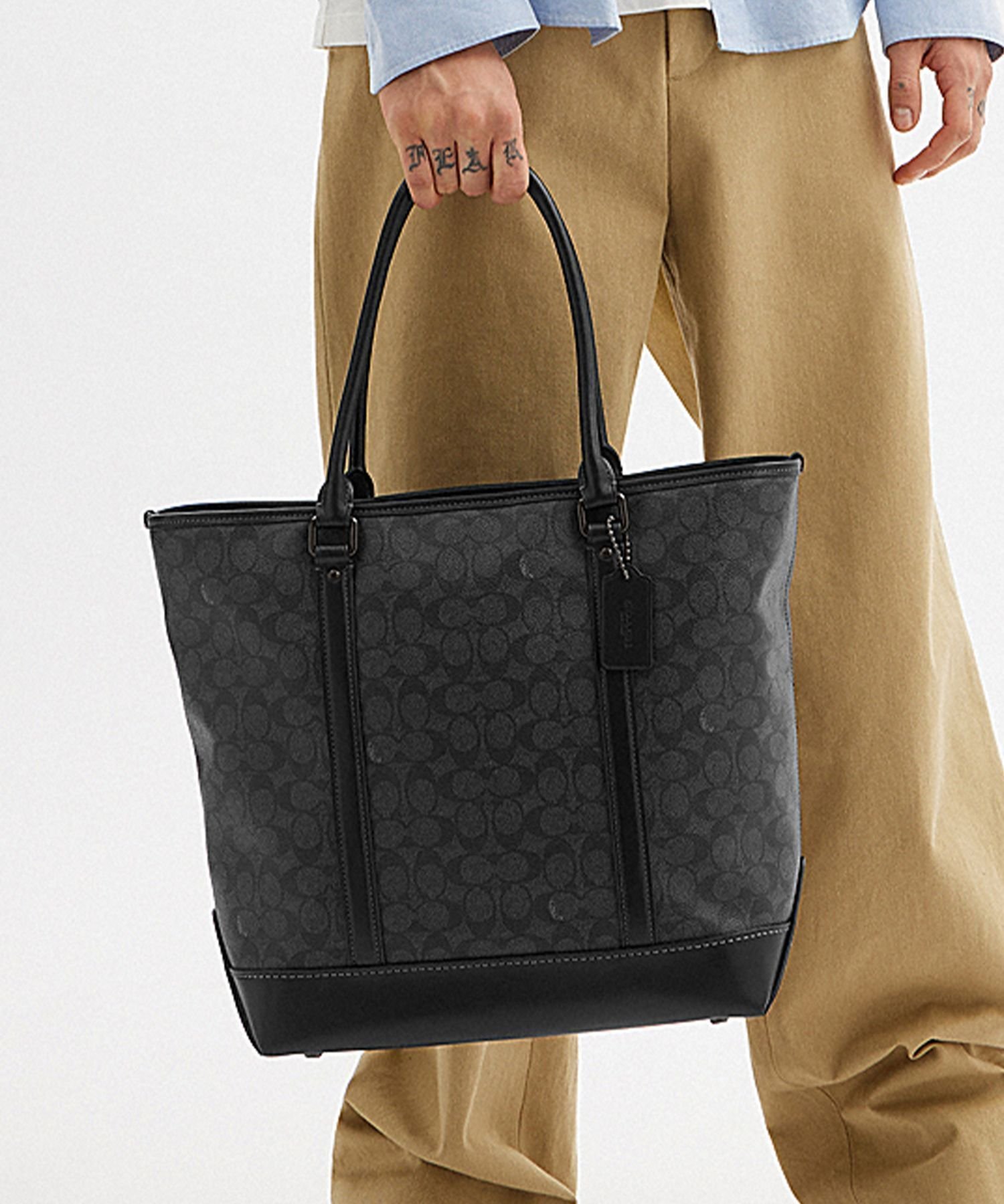 【コーチ/COACH】のメトロポリタン トート 32・シグネチャー ジャカード 人気、トレンドファッション・服の通販 founy(ファニー) 　ファッション　Fashion　レディースファッション　Fashion for Women　バッグ　Bags　ジップ　Zip, Zipper　ジャカード／ジャガード　Jacquard, Woven Pattern　スマート　Smart, Elegant　ニューヨーク　New York, NYC Style　プリント　Print, Printed Pattern　ポケット　Pocket, Pocket Detail　ラップ　Wrap, Wrap Design　ギフト プレゼント　Gift / Present　 other-1|ID: prp329100004825487 ipo3291000000035099926