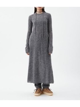 【ミラオーウェン/Mila Owen】のタイ付きアルパカ混シアーニットフレアワンピース 人気、トレンドファッション・服の通販 founy(ファニー) ファッション Fashion レディースファッション Fashion for Women ワンピース Dresses キャミソール Camisole, Spaghetti Strap Top シアー Sheer, See-Through シンプル Simple, Minimal スマート Smart, Elegant デニム Denim, Jeans Material トレンド Trend, Trending Now ネックレス Necklace, Pendant Necklace 人気 Popular, Best Seller フレア Flare, Flared ボトム Bottoms, Lower Wear メランジ Melange, Mixed Yarn おすすめ Recommended / Our Picks |ID:prp329100004825501