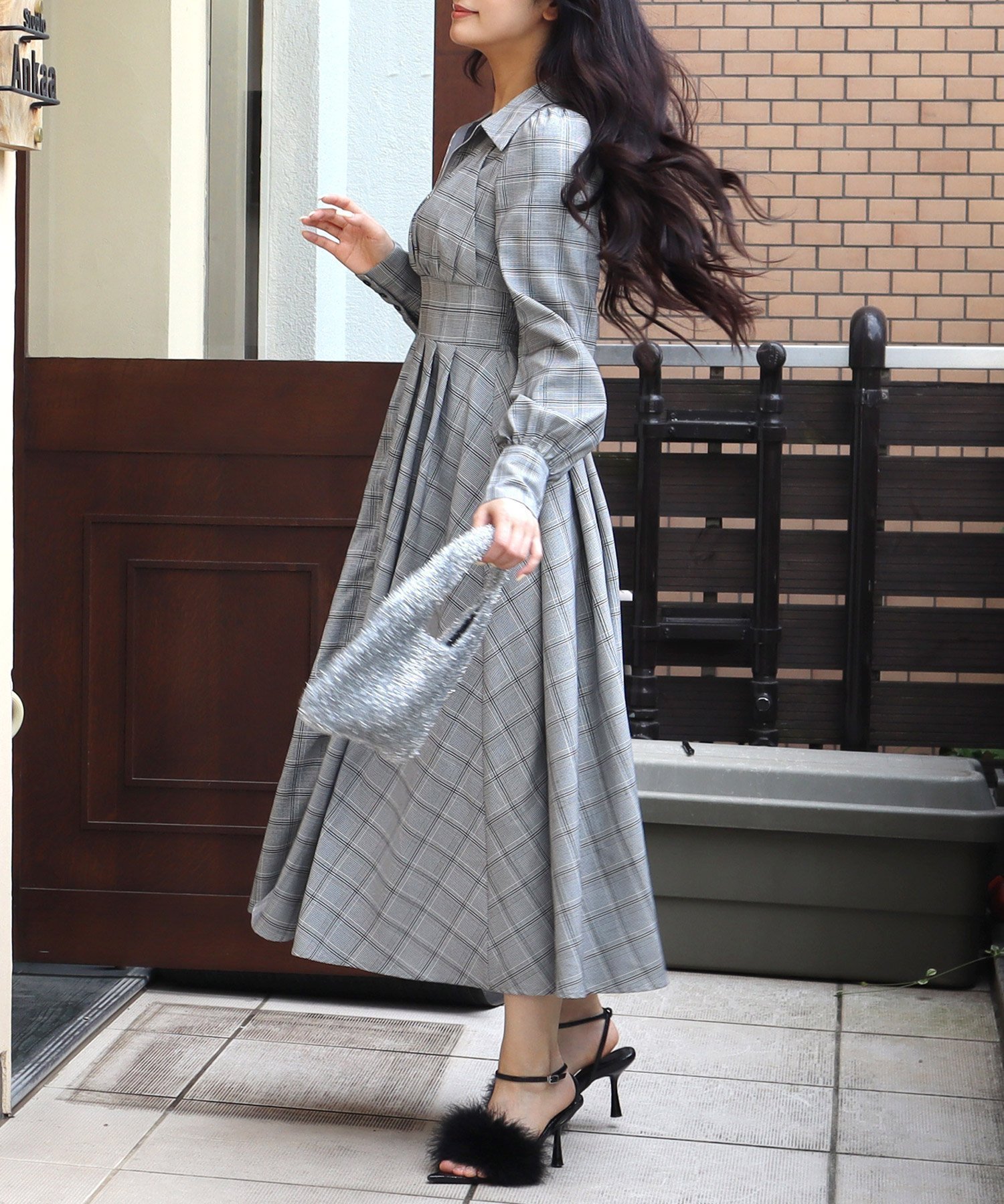 【ロイヤルパーティー/ROYAL PARTY】のコルセット風フロントZIPシャツワンピース インテリア・キッズ・メンズ・レディースファッション・服の通販 founy(ファニー) 　ファッション　Fashion　レディースファッション　Fashion for Women　ワンピース　Dresses　シャツワンピース / 1枚で着映えコーデ　Shirt Dresses　おすすめ　Recommended / Our Picks　カフス　Cuff Design　キャミ　Camisole, Cami Top　クラシカル　Classical, Vintage-Inspired　コルセット　Corset, Bustier　スリーブ　Sleeve, Long Sleeve / Short Sleeve　フロント　Front, Front Design　ロング　Long, Long-Length　秋　Autumn　チェック|ID: prp329100004825502 ipo3291000000035100157