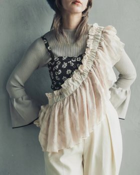 【オリエントミリナリー/ORIENT MILLINERY】のDORA CIEL/シフォンフリルバッグ 人気、トレンドファッション・服の通販 founy(ファニー) ファッション Fashion レディースファッション Fashion for Women バッグ Bags アクセサリー Fashion Accessories コルセット Corset, Bustier シフォン Chiffon, Lightweight Fabric ジャカード／ジャガード Jacquard, Woven Pattern 財布 Wallet, Purse デニム Denim, Jeans Material ビスチェ Bustier, Corset Top フリル Frill, Ruffle ペプラム Peplum, Flared Hem ポーチ Pouch, Small Case ラップ Wrap, Wrap Design A/W・秋冬 Autumn/Winter 旅行 Travel エレガント 上品 Elegant |ID:prp329100004825536