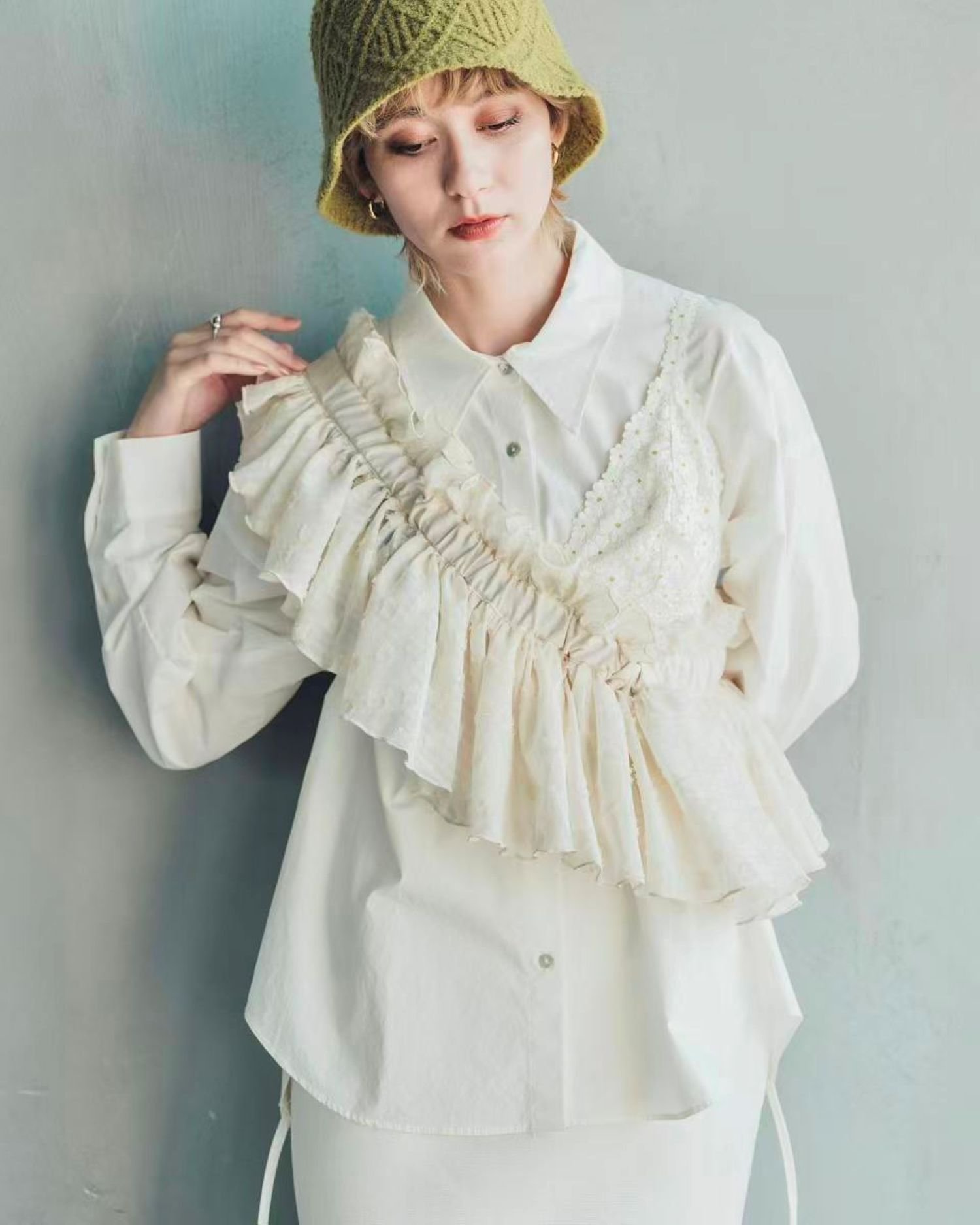 【オリエントミリナリー/ORIENT MILLINERY】のDORA CIEL/シフォンフリルバッグ インテリア・キッズ・メンズ・レディースファッション・服の通販 founy(ファニー) 　ファッション　Fashion　レディースファッション　Fashion for Women　バッグ　Bags　アクセサリー　Fashion Accessories　コルセット　Corset, Bustier　シフォン　Chiffon, Lightweight Fabric　ジャカード／ジャガード　Jacquard, Woven Pattern　財布　Wallet, Purse　デニム　Denim, Jeans Material　ビスチェ　Bustier, Corset Top　フリル　Frill, Ruffle　ペプラム　Peplum, Flared Hem　ポーチ　Pouch, Small Case　ラップ　Wrap, Wrap Design　A/W・秋冬　Autumn/Winter　旅行　Travel　エレガント 上品　Elegant　アイボリー系|ID: prp329100004825536 ipo3291000000035100497