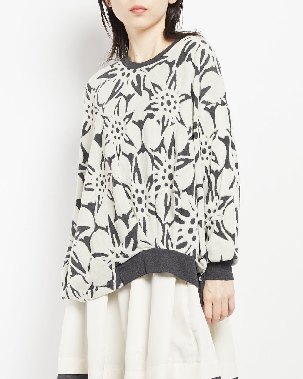 【ゴム/gomme】のドレープT インテリア・キッズ・メンズ・レディースファッション・服の通販 founy(ファニー) 　ファッション　Fashion　レディースファッション　Fashion for Women　デニム　Denim, Jeans Material　ドレープ　Drape, Draping Fabric　ヘムライン　Hemline, Bottom Cut　ポケット　Pocket, Pocket Detail　ラウンド　Round, Round Neck　エレガント 上品　Elegant　今季　This Season, Current Season　無地　Plain, Solid Color　チャコール|ID: prp329100004825547 ipo3291000000035100551