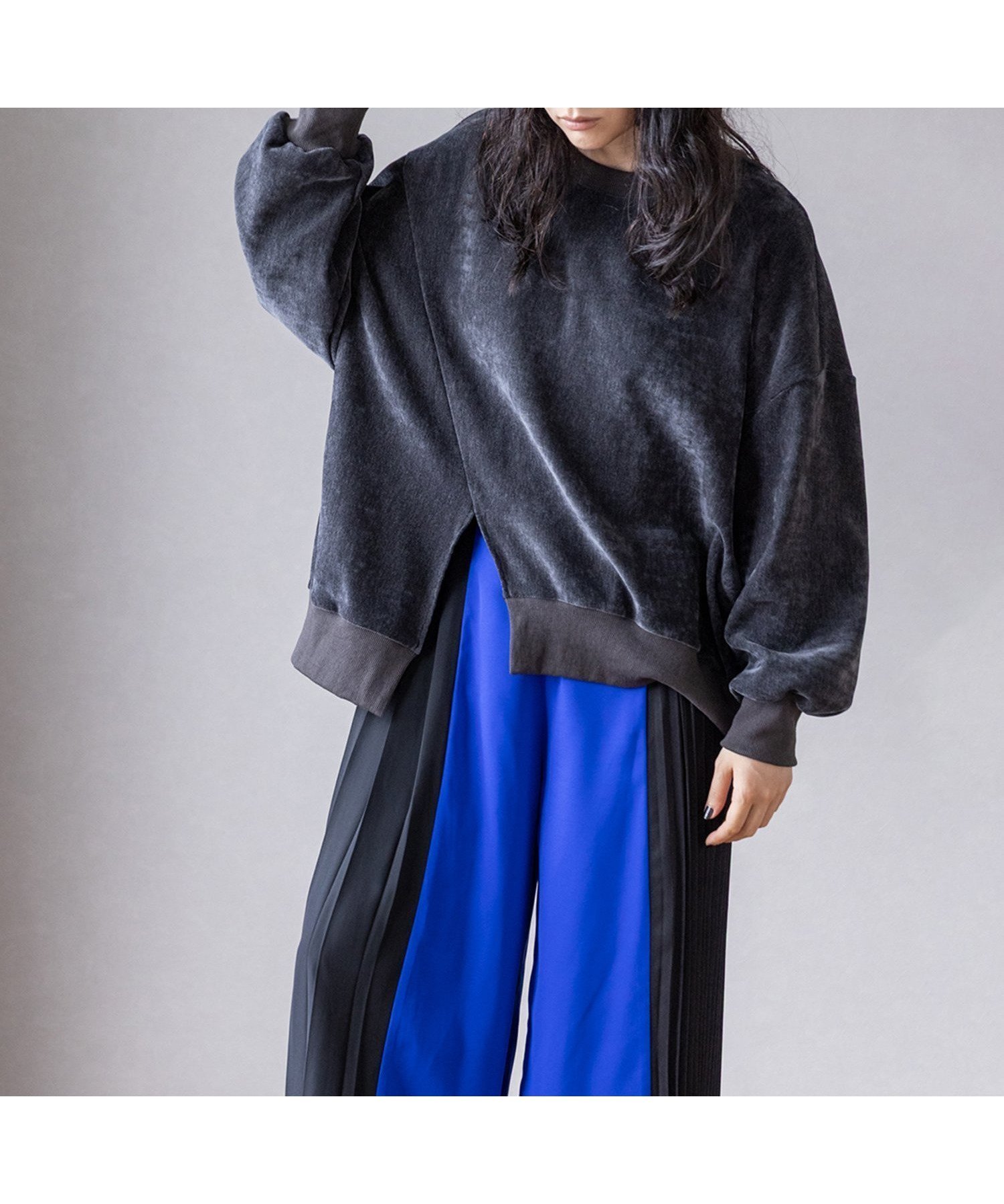 【オズモーシス/OSMOSIS】のビッグプルオーバー インテリア・キッズ・メンズ・レディースファッション・服の通販 founy(ファニー) 　ファッション　Fashion　レディースファッション　Fashion for Women　トップス・カットソー　Cut & Sew Tops　カジュアルプルオーバー・ニットトップス　Pullovers & Knit Tops / Casual Pullovers　カットソー　Cut and Sewn Top　コーデュロイ　Corduroy, Cord Fabric　ビッグ　Big, Oversized　再入荷　Restock / Back in Stock　A/W・秋冬　Autumn/Winter　CHARCOAL|ID: prp329100004825563 ipo3291000000035100712