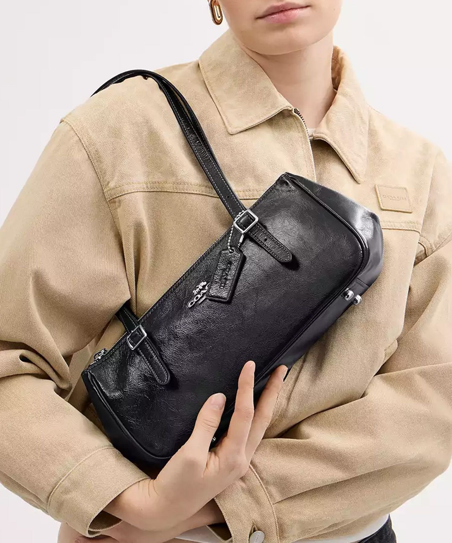 【コーチ/COACH】の【公式】アッシャー ショルダー バッグ 人気、トレンドファッション・服の通販 founy(ファニー) 　ファッション　Fashion　レディースファッション　Fashion for Women　バッグ　Bags　アウトレット　Outlet / Clearance　シューズ　Shoes, Footwear　ショルダー　Shoulder, Shoulder Strap　スマート　Smart, Elegant　ポケット　Pocket, Pocket Detail　財布　Wallet, Purse　 other-1|ID: prp329100004825570 ipo3291000000035100784