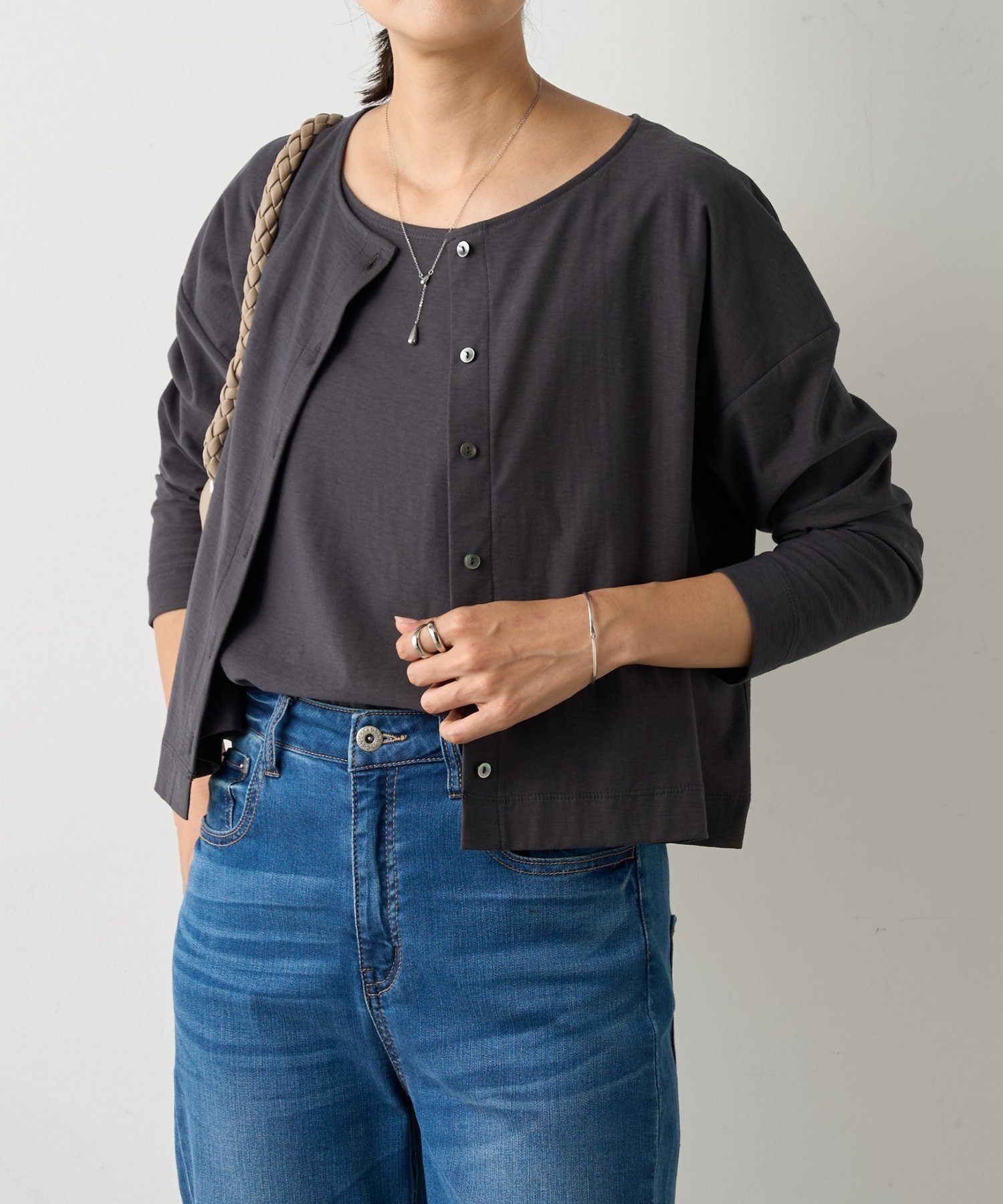 【ビアズリー/BEARDSLEY】のスラブショートカーディガン インテリア・キッズ・メンズ・レディースファッション・服の通販 founy(ファニー) 　ファッション　Fashion　レディースファッション　Fashion for Women　トップス・カットソー　Cut & Sew Tops　カーディガン・羽織り　Layered Style Cardigans　カーディガン　Cardigan, Knitwear　ショート　Short, Short Length　バランス　Balance, Style Balance　ワイド　Wide, Wide Fit　再入荷　Restock / Back in Stock　おすすめ　Recommended / Our Picks　グレー|ID: prp329100004825593 ipo3291000000035101138