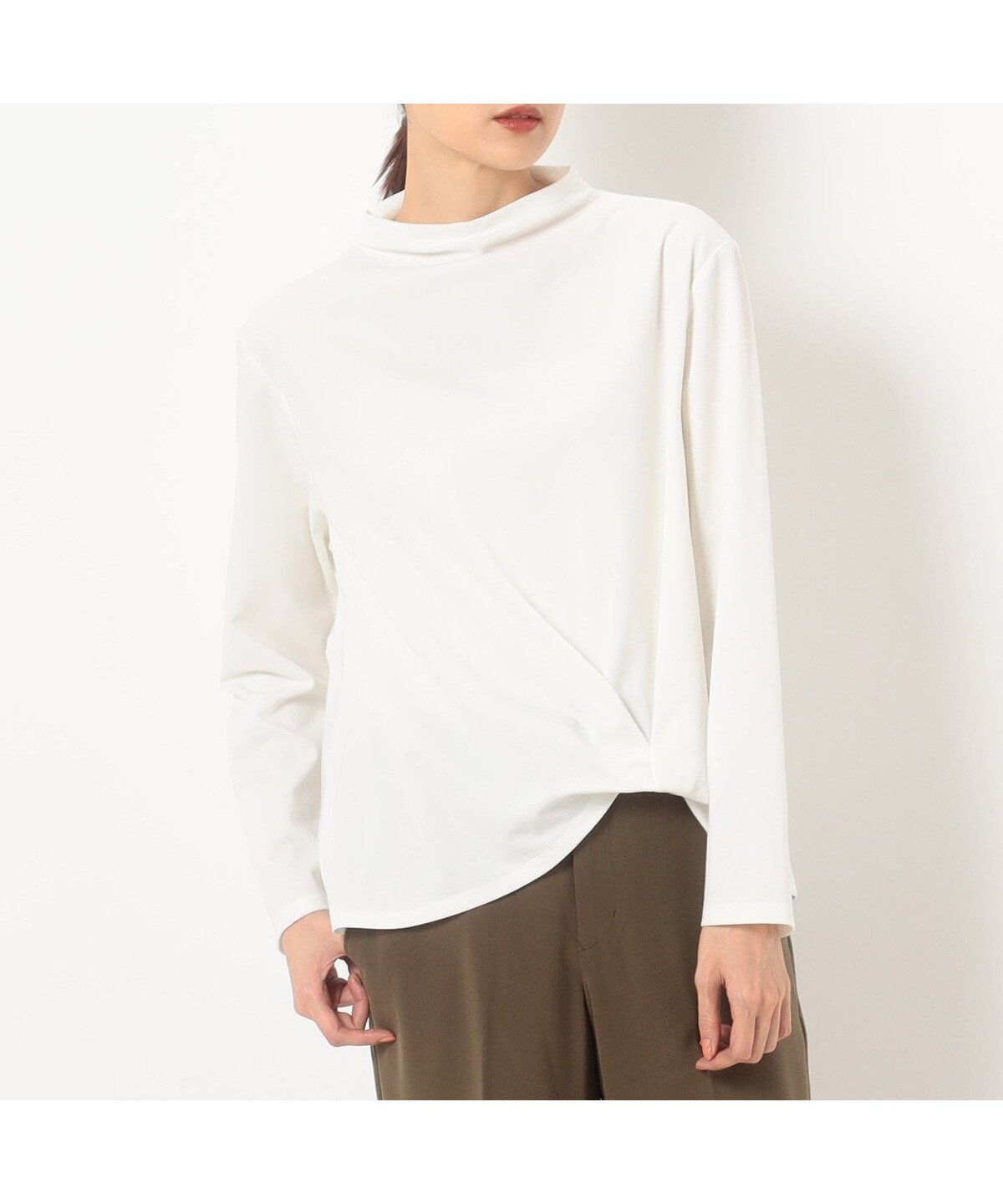 【コムサ/COMME CA】のポンチ ワンタックプルオーバー インテリア・キッズ・メンズ・レディースファッション・服の通販 founy(ファニー) 　ファッション　Fashion　レディースファッション　Fashion for Women　トップス・カットソー　Cut & Sew Tops　カジュアルプルオーバー・ニットトップス　Pullovers & Knit Tops / Casual Pullovers　定番　Standard, Basic Item　02:オフホワイト|ID: prp329100004825596 ipo3291000000035101177