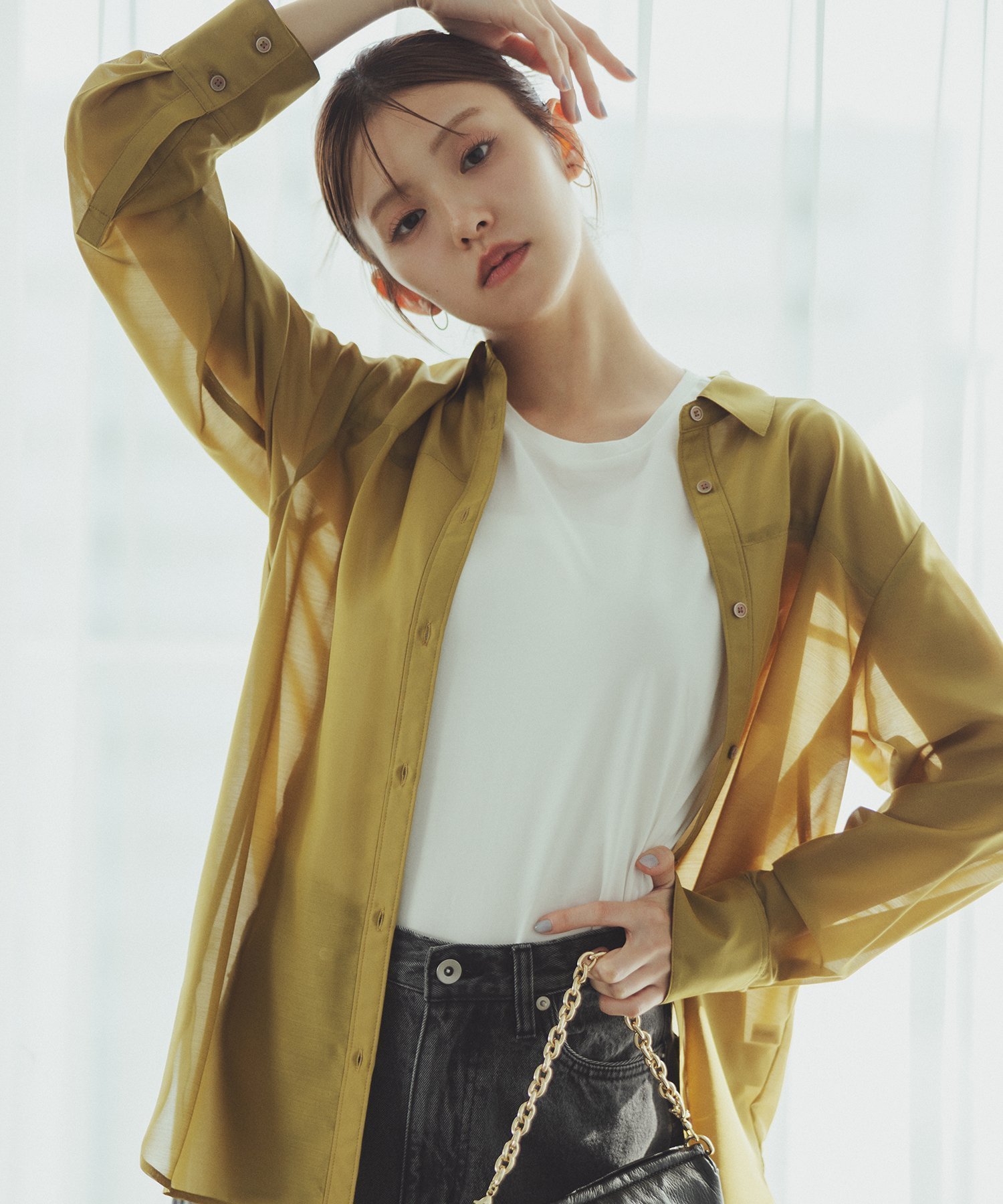 【ナチュラル ビューティー ベーシック/NATURAL BEAUTY BASIC】のメタルプレートノースリーブカットソー インテリア・キッズ・メンズ・レディースファッション・服の通販 founy(ファニー) 雑誌掲載アイテム Magazine Picks & Fashion Features ファッション雑誌 Fashion Magazines オッジ Oggi ファッション Fashion レディースファッション Fashion for Women トップス・カットソー Cut & Sew Tops キャミソール&ノースリーブ Camisoles & Sleeveless Tops カットソー・ベーシックTシャツ Cut-and-Sewn Tops / Stretch Tees & Basics おすすめ Recommended / Our Picks ジャケット Jacket, Outerwear スクエア Square, Square Shape ノースリーブ Sleeveless, No-Sleeve プレート Plate, Dish ベーシック Basic, Essential メタル Metal, Metal Parts 人気 Popular, Best Seller 定番 Standard, Basic Item 雑誌 Magazine, Fashion Magazine オフホワイト1|ID: prp329100004825720 ipo3291000000035107392