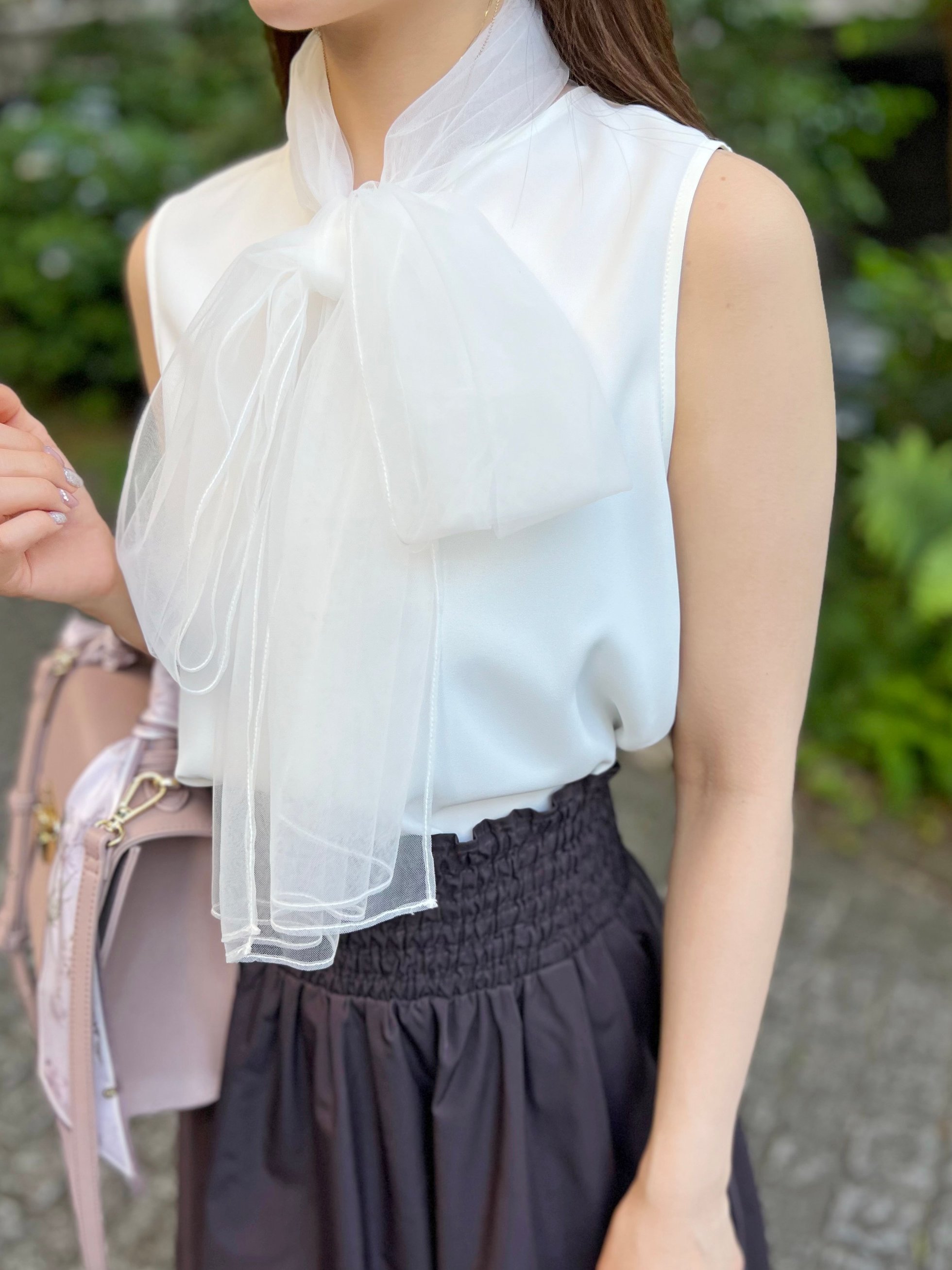 【スナイデル/SNIDEL】のチュールボウタイノースリブラウス 人気、トレンドファッション・服の通販 founy(ファニー) ファッション Fashion レディースファッション Fashion for Women トップス・カットソー Cut & Sew Tops シャツ・ブラウス・オフィスカジュアル Elegant Blouses & Button-Ups インナー Innerwear カーディガン Cardigan, Knitwear シンプル Simple, Minimal ジャケット Jacket, Outerwear スマート Smart, Elegant チュール Tulip, Tulip Motif ドッキング Docking, Mixed Material ドット Polka Dot, Dot Pattern フェミニン Feminine, Girly エレガント 上品 Elegant other-1|ID: prp329100004826039 ipo3291000000035111652