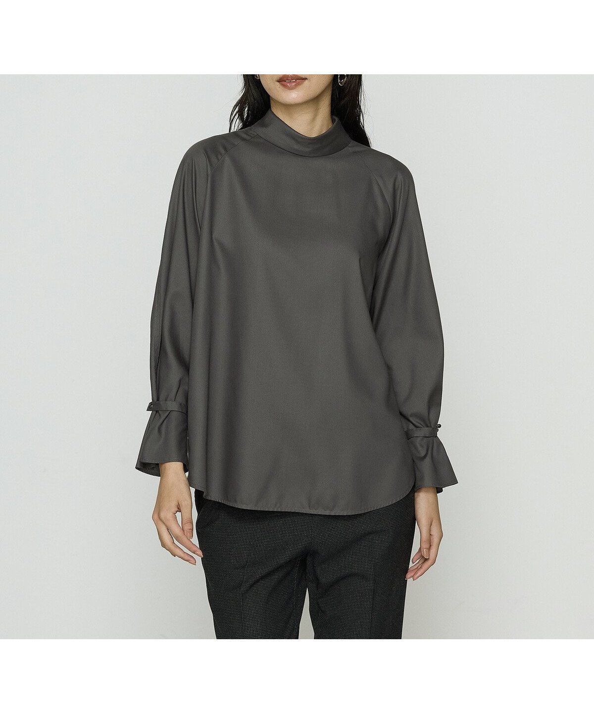 【コムサ/COMME CA】のフルダルスパンマイクロピーチ ブラウス インテリア・キッズ・メンズ・レディースファッション・服の通販 founy(ファニー) 　ファッション　Fashion　レディースファッション　Fashion for Women　トップス・カットソー　Cut & Sew Tops　シャツ・ブラウス・オフィスカジュアル　Elegant Blouses & Button-Ups　シンプル　Simple, Minimal　スリーブ　Sleeve, Long Sleeve / Short Sleeve　ハイネック　High Neck, Mock Neck　リボン　Ribbon, Bow　おすすめ　Recommended / Our Picks　エレガント 上品　Elegant　08:グレー|ID: prp329100004826083 ipo3291000000035112372