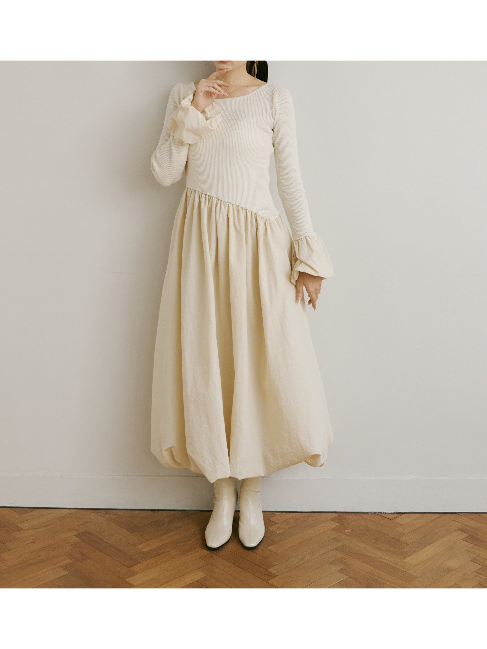 【オル/Olu】のニットドッキングバルーンワンピース 人気、トレンドファッション・服の通販 founy(ファニー) 　ファッション　Fashion　レディースファッション　Fashion for Women　ワンピース　Dresses　シンプル　Simple, Minimal　ストレッチ　Stretch, Stretchy Fabric　ドッキング　Docking, Mixed Material　バランス　Balance, Style Balance　バルーン　Balloon, Balloon Silhouette　フィット　Fit, Slim Fit　フォルム　Silhouette, Form　モダン　Modern, Contemporary　無地　Plain, Solid Color　 other-1|ID: prp329100004826097 ipo3291000000035112538