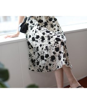 【アイモハ/aimoha】のJasmine Grandiflorum/スクエアネック花柄ワンピース 人気、トレンドファッション・服の通販 founy(ファニー) ファッション Fashion レディースファッション Fashion for Women ワンピース Dresses シャーリング Shirring, Ruched スクエア Square, Square Shape ビンテージ Vintage, Retro Style ベルベット Velvet, Velvety |ID:prp329100004826109