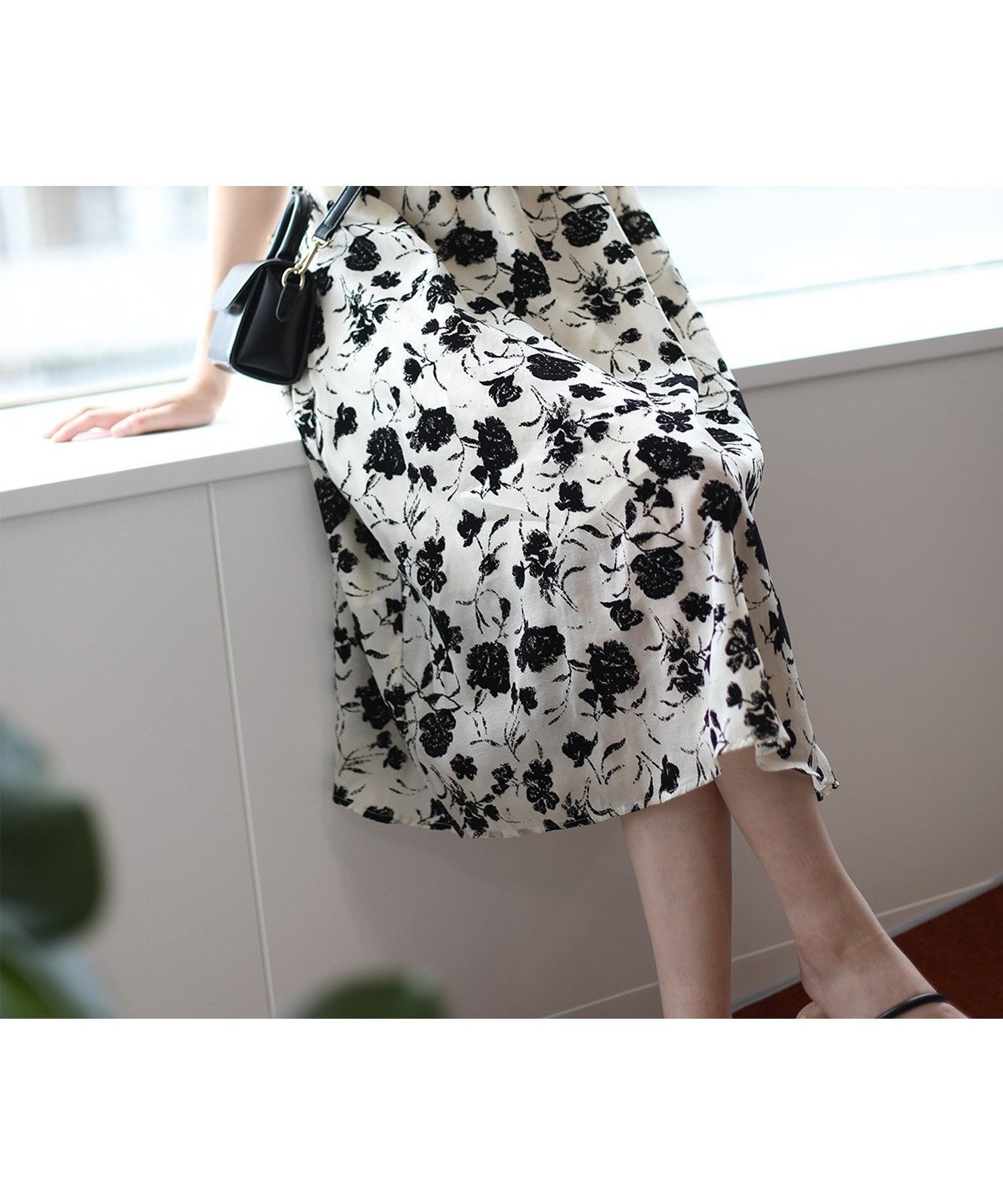 【アイモハ/aimoha】のJasmine Grandiflorum/スクエアネック花柄ワンピース 人気、トレンドファッション・服の通販 founy(ファニー) 　ファッション　Fashion　レディースファッション　Fashion for Women　ワンピース　Dresses　シャーリング　Shirring, Ruched　スクエア　Square, Square Shape　ビンテージ　Vintage, Retro Style　ベルベット　Velvet, Velvety　 other-1|ID: prp329100004826109 ipo3291000000035112654