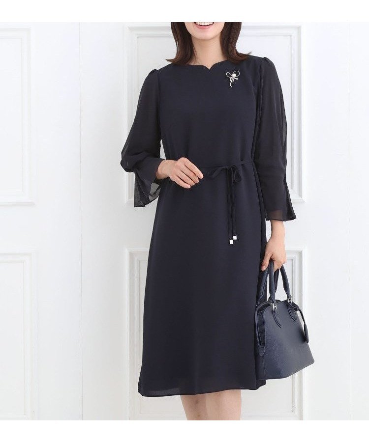 【リフレクト/Reflect】の【フォーマル/入卒/付属リボン付き】スリーブデザインジョーゼットワンピース インテリア・キッズ・メンズ・レディースファッション・服の通販 founy(ファニー) 　ファッション　Fashion　レディースファッション　Fashion for Women　ワンピース　Dresses　アクセサリー　Fashion Accessories　シフォン　Chiffon, Lightweight Fabric　ジョーゼット　Georgette, Semi-Sheer Fabric　ストレッチ　Stretch, Stretchy Fabric　スマート　Smart, Elegant　セレモニー　Ceremony　フォーマル　Formal, Dressy　ポケット　Pocket, Pocket Detail　リボン　Ribbon, Bow　ネイビー|ID: prp329100004826136 ipo3291000000035113051