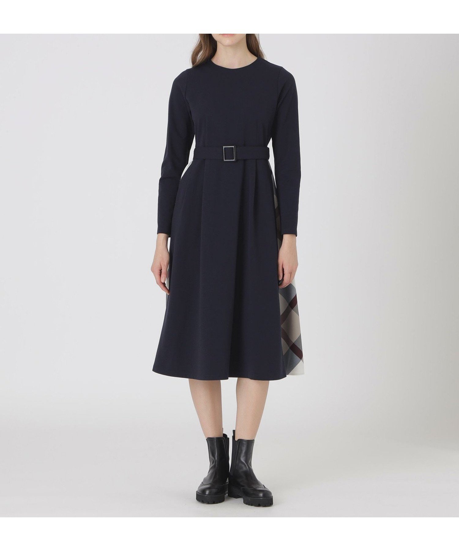 【ブルーレーベル クレストブリッジ/BLUE LABEL CRESTBRIDGE】の【一部店舗限定】ミラノリブ裏起毛パーシャルチェックドレス インテリア・キッズ・メンズ・レディースファッション・服の通販 founy(ファニー) 　ファッション　Fashion　レディースファッション　Fashion for Women　ワンピース　Dresses　フォーマル・パーティードレス・結婚式用ドレス　Elegant & Casual Dresses　ドレス　Dress, One-Piece　フィット　Fit, Slim Fit　フレア　Flare, Flared　ミラノリブ　Milano Rib, Milano Stitch　ネイビー|ID: prp329100004826138 ipo3291000000035170525