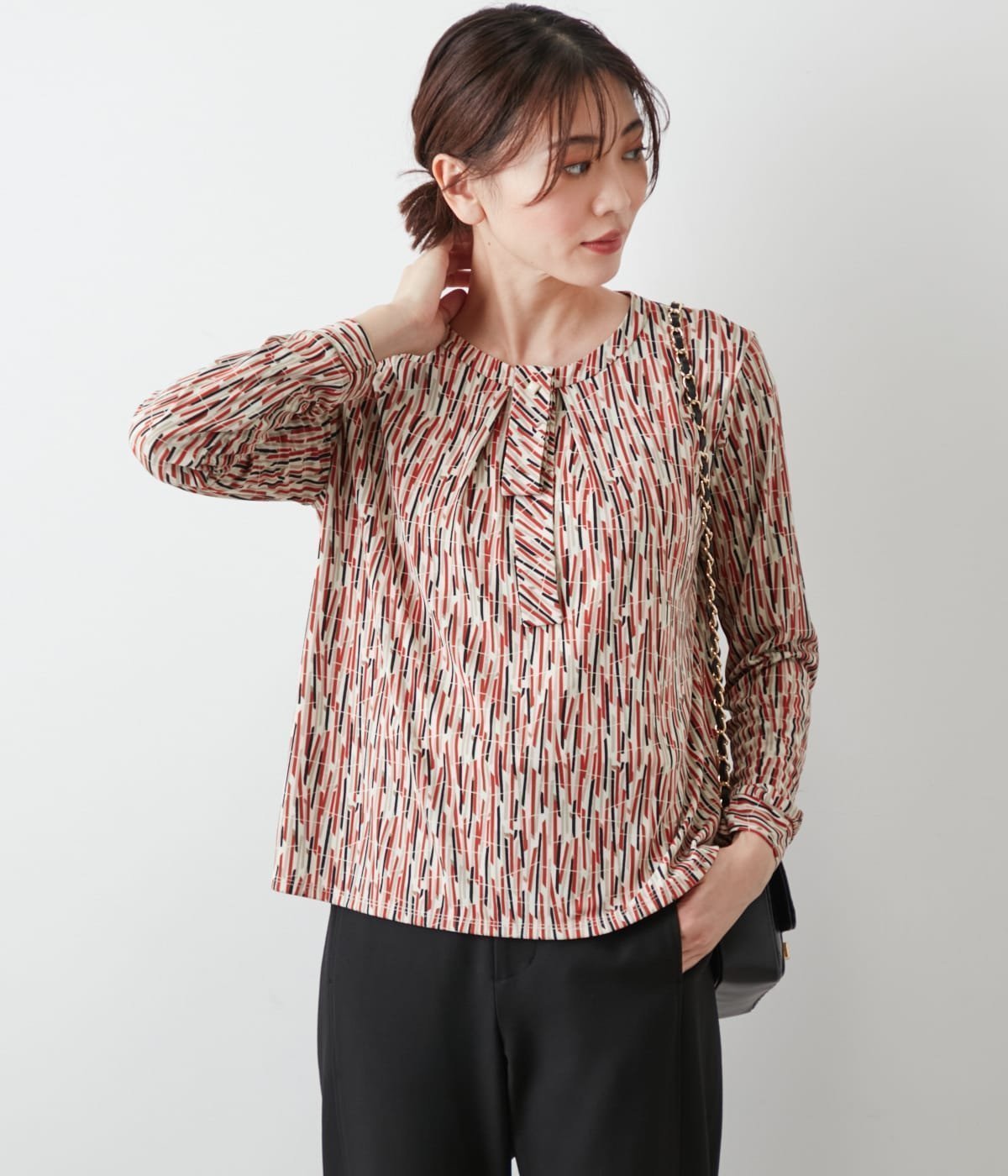 【ニューヨーカー/NEWYORKER】のポリエステル強撚スムース ランダムレーンプリント ボウタイプルオーバー インテリア・キッズ・メンズ・レディースファッション・服の通販 founy(ファニー) ファッション Fashion レディースファッション Fashion for Women トップス・カットソー Cut & Sew Tops カジュアルプルオーバー・ニットトップス Pullovers & Knit Tops / Casual Pullovers アクセサリー Fashion Accessories イエロー Yellow カラフル Colorful Design シンプル Simple, Minimal スクエア Square, Square Shape 長袖 Long Sleeve, Full Sleeve プリント Print, Printed Pattern モダン Modern, Contemporary モチーフ Motif, Design Theme ランダム Random, Irregular ロング Long, Long-Length A/W・秋冬 Autumn/Winter エレガント 上品 Elegant グレージュ|ID: prp329100004826146 ipo3291000000035113355