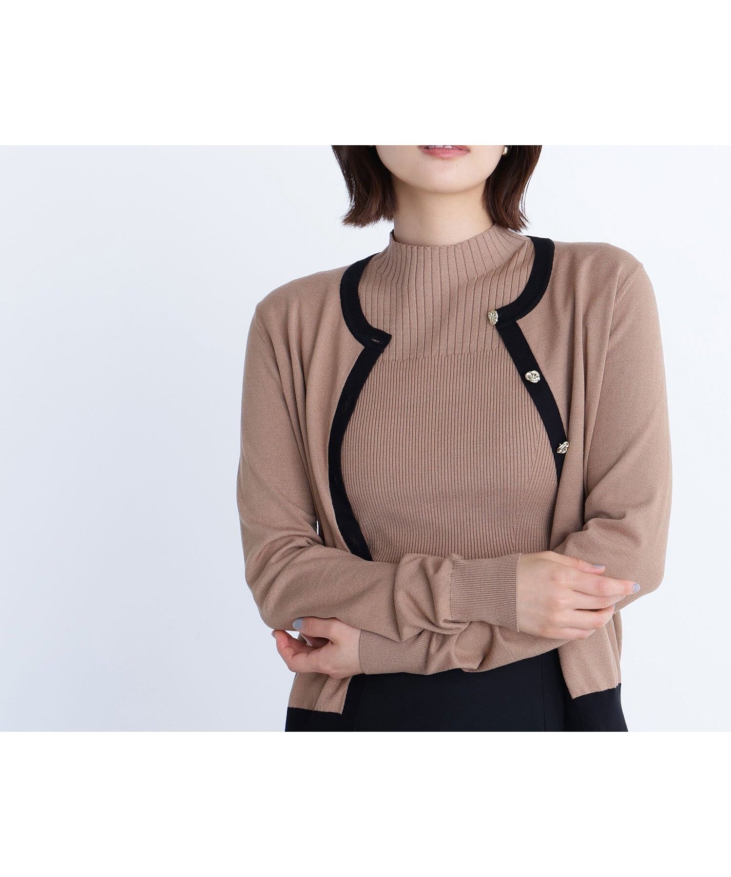 【ナチュラル ビューティー ベーシック/NATURAL BEAUTY BASIC】のバイカラーアンサンブル インテリア・キッズ・メンズ・レディースファッション・服の通販 founy(ファニー) 　ファッション　Fashion　レディースファッション　Fashion for Women　トップス・カットソー　Cut & Sew Tops　アンサンブルニット　Knit Ensembles & Twin Sets　アンサンブル　Ensemble Set　インナー　Innerwear　カーディガン　Cardigan, Knitwear　シンプル　Simple, Minimal　ベーシック　Basic, Essential　モチーフ　Motif, Design Theme　リブニット　Rib Knit, Ribbed Knit　エレガント 上品　Elegant　半袖　Short Sleeve, Half Sleeve　キャメル×クロ2|ID: prp329100004826161 ipo3291000000035113599