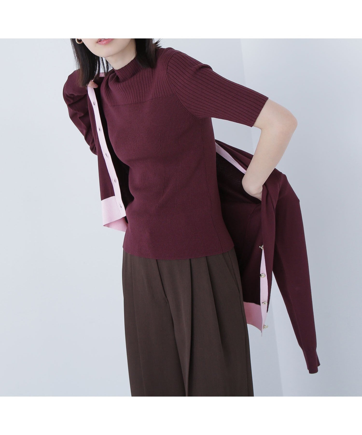 【ナチュラル ビューティー ベーシック/NATURAL BEAUTY BASIC】のバイカラーアンサンブル インテリア・キッズ・メンズ・レディースファッション・服の通販 founy(ファニー) 　ファッション　Fashion　レディースファッション　Fashion for Women　トップス・カットソー　Cut & Sew Tops　アンサンブルニット　Knit Ensembles & Twin Sets　アンサンブル　Ensemble Set　インナー　Innerwear　カーディガン　Cardigan, Knitwear　シンプル　Simple, Minimal　ベーシック　Basic, Essential　モチーフ　Motif, Design Theme　リブニット　Rib Knit, Ribbed Knit　エレガント 上品　Elegant　半袖　Short Sleeve, Half Sleeve　バーガンディ×ピンク2|ID: prp329100004826161 ipo3291000000035113600