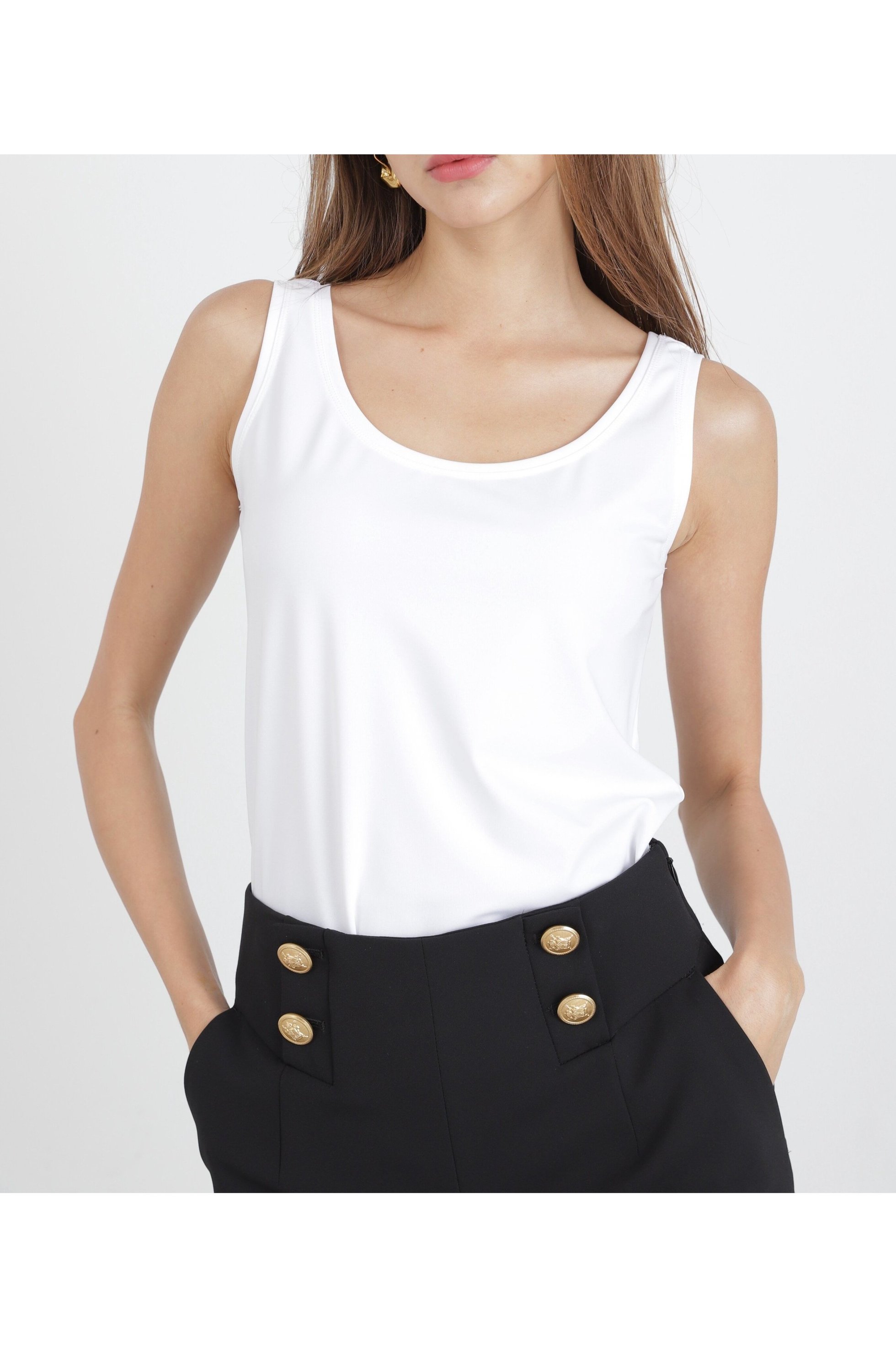 【ピンキーアンドダイアン/Pinky&Dianne】のストレッチポンチタンクトップ インテリア・キッズ・メンズ・レディースファッション・服の通販 founy(ファニー) 　ファッション　Fashion　レディースファッション　Fashion for Women　インナー　Innerwear　カットソー　Cut and Sewn Top　シアー　Sheer, See-Through　ショルダー　Shoulder, Shoulder Strap　ストレッチ　Stretch, Stretchy Fabric　タンク　Tank Top, Sleeveless Top　デコルテ　Décolleté, Neckline　ラウンド　Round, Round Neck　エレガント 上品　Elegant　ホワイト|ID: prp329100004826202 ipo3291000000035114149