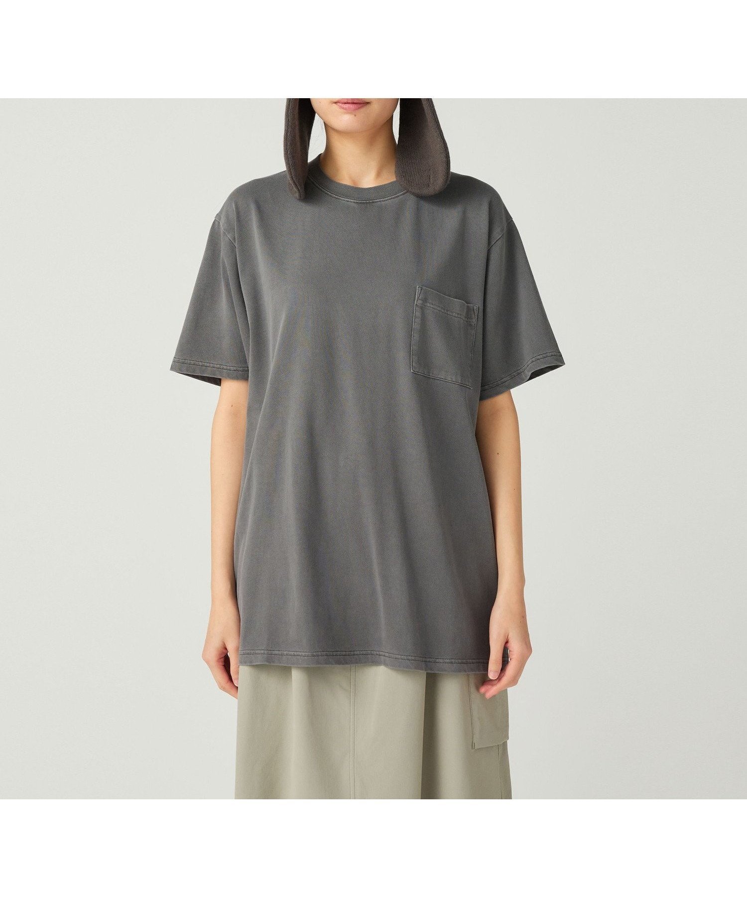 【スノーピーク/SNOW PEAK】のGarment Dyed T-Shirt インテリア・キッズ・メンズ・レディースファッション・服の通販 founy(ファニー) 　ファッション　Fashion　レディースファッション　Fashion for Women　トップス・カットソー　Cut & Sew Tops　シャツ・ブラウス・オフィスカジュアル　Elegant Blouses & Button-Ups　ロングTシャツ・Tシャツ　Longline T-Shirts & Tees　ヴィンテージ　Vintage Style　グラフィック　Graphic, Graphic Design　サングラス　Sunglasses, Shades　シンプル　Simple, Minimal　スマート　Smart, Elegant　スリット　Slit, Slit Detail　スリーブ　Sleeve, Long Sleeve / Short Sleeve　ハイネック　High Neck, Mock Neck　フィット　Fit, Slim Fit　プリント　Print, Printed Pattern　ベーシック　Basic, Essential　ボトム　Bottoms, Lower Wear　ポケット　Pocket, Pocket Detail　半袖　Short Sleeve, Half Sleeve　ループ　Loop, Loop Knit　ロング　Long, Long-Length　A/W・秋冬　Autumn/Winter　冬　Winter / This Winter　おすすめ　Recommended / Our Picks　2025年　2025　2025-2026秋冬・A/W　Autumn/Winter 2025–26 AW25–26　CHARCOAL|ID: prp329100004826210 ipo3291000000035114251