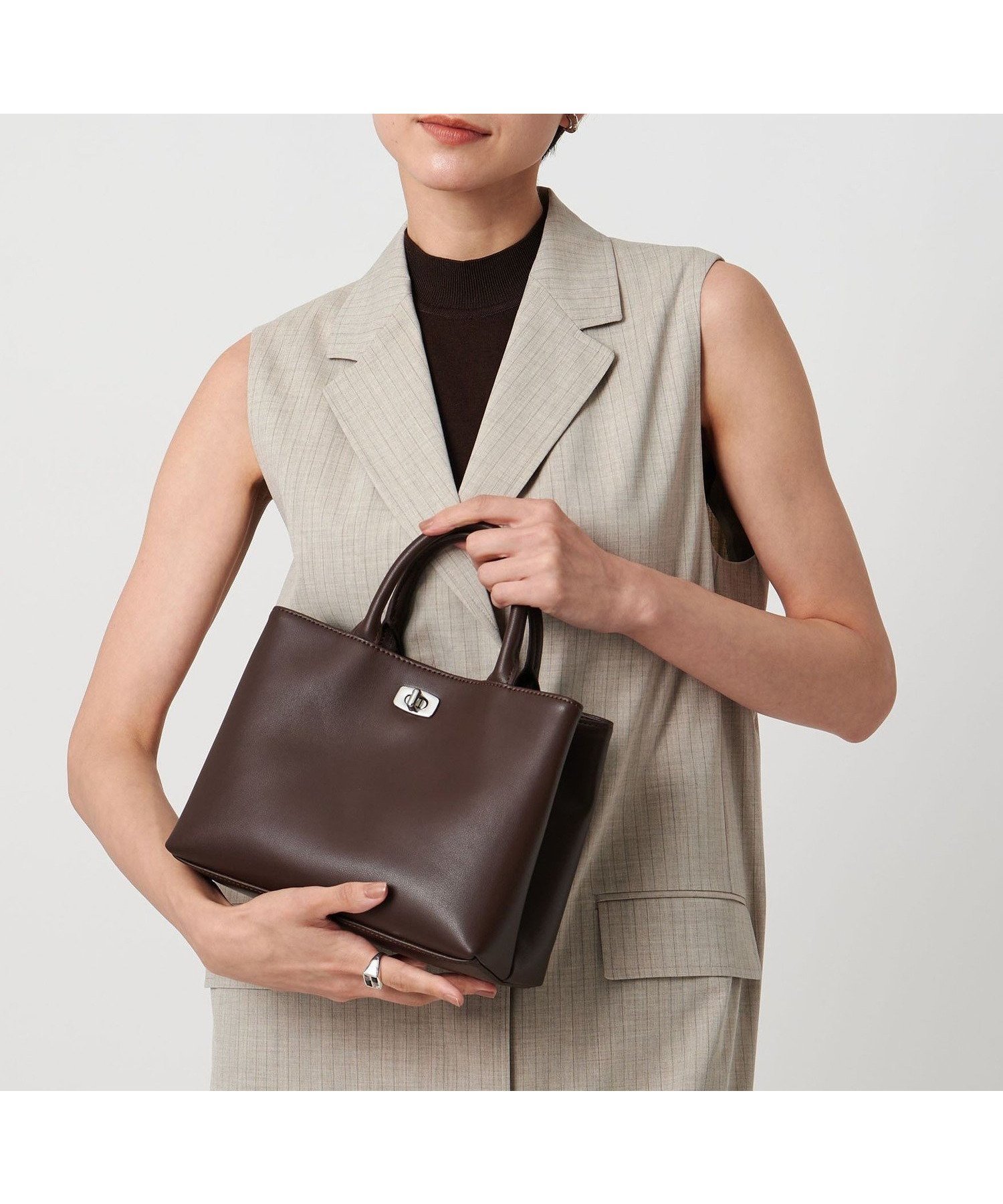 【ユナイテッドアローズ/UNITED ARROWS】のクラスプ スクエア ミニトートバッグ 人気、トレンドファッション・服の通販 founy(ファニー) ファッション Fashion レディースファッション Fashion for Women バッグ Bags スクエア Square, Square Shape センター Center, Center Line ベーシック Basic, Essential other-1|ID: prp329100004826245 ipo3291000000035114820