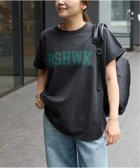 【ジャーナルスタンダード/JOURNAL STANDARD】のBSHWK ロゴTシャツ 人気、トレンドファッション・服の通販 founy(ファニー) ファッション Fashion レディースファッション Fashion for Women トップス・カットソー Cut & Sew Tops シャツ・ブラウス・オフィスカジュアル Elegant Blouses & Button-Ups ロングTシャツ・Tシャツ Longline T-Shirts & Tees 2025年 2025 2025-2026秋冬・A/W Autumn/Winter 2025–26 AW25–26 スポーティ Sporty, Casual Athletic スリーブ Sleeve, Long Sleeve / Short Sleeve ロールアップ Roll-Up, Cuffed Hem ワイド Wide, Wide Fit ヴィンテージ Vintage Style thumbnail ブラック A|ID: prp329100004826300 ipo3291000000035138003