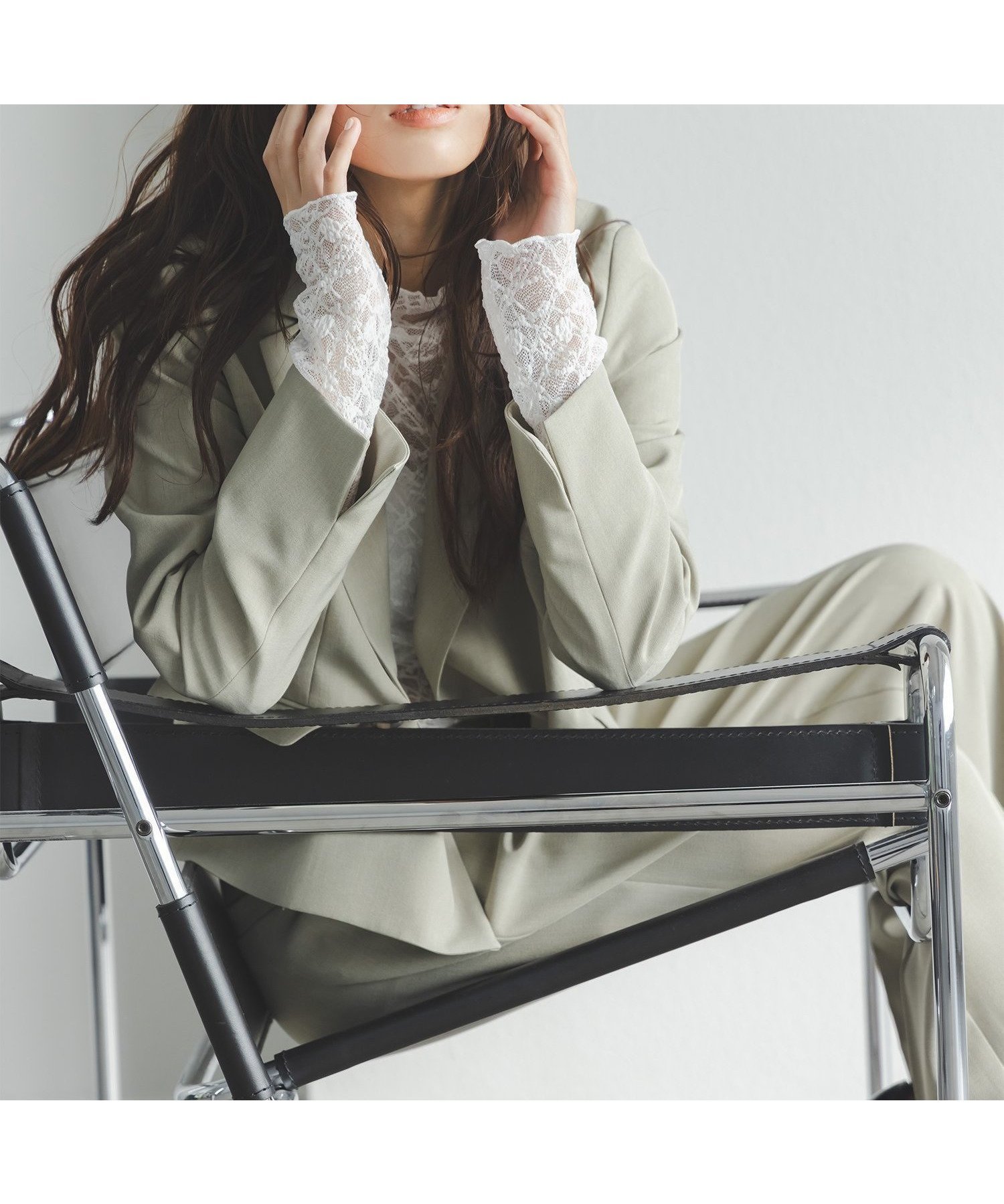 【ナチュラル ビューティー ベーシック/NATURAL BEAUTY BASIC】のレースハイネックカットソー インテリア・キッズ・メンズ・レディースファッション・服の通販 founy(ファニー) 　ファッション　Fashion　レディースファッション　Fashion for Women　トップス・カットソー　Cut & Sew Tops　カットソー・ベーシックTシャツ　Cut-and-Sewn Tops / Stretch Tees & Basics　インナー　Innerwear　ストレッチ　Stretch, Stretchy Fabric　ハイネック　High Neck, Mock Neck　フィット　Fit, Slim Fit　フェミニン　Feminine, Girly　レース　Lace, Lace Fabric　オフホワイト1|ID: prp329100004826313 ipo3291000000035206638