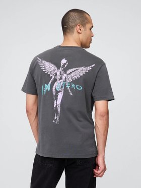 【ギャップ/GAP】のニルヴァーナ リラックス グラフィックTシャツ NIRVANA IN UTERO 人気、トレンドファッション・服の通販 founy(ファニー) ファッション Fashion レディースファッション Fashion for Women トップス・カットソー Cut & Sew Tops シャツ・ブラウス・オフィスカジュアル Elegant Blouses & Button-Ups ロングTシャツ・Tシャツ Longline T-Shirts & Tees おすすめ Recommended / Our Picks キャラクター Character, Licensed Characters グラフィック Graphic, Graphic Design ストレート Straight, Straight Cut フィット Fit, Slim Fit フロント Front, Front Design リラックス Relax, Relaxed Fit 半袖 Short Sleeve, Half Sleeve |ID:prp329100004826575