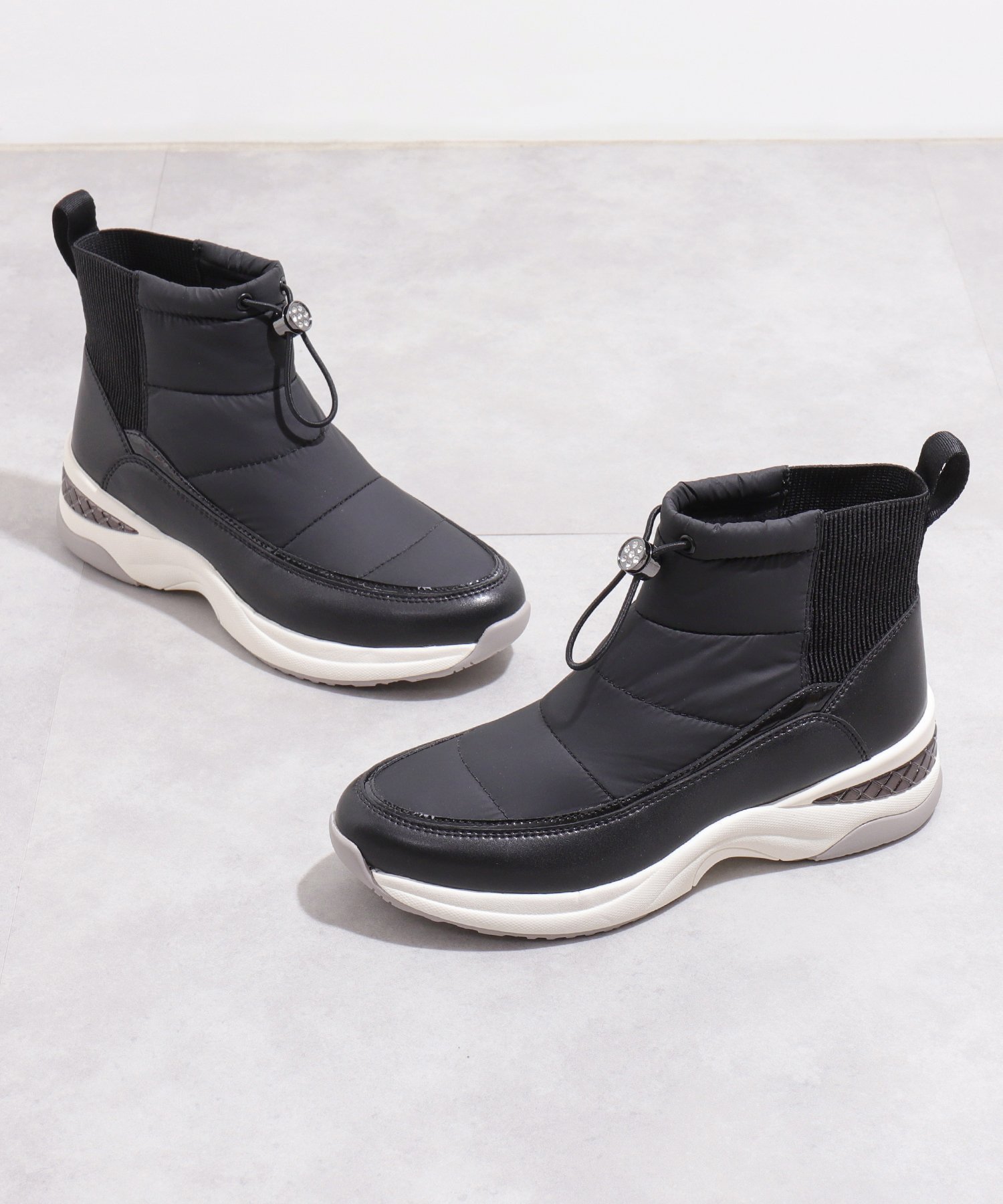 【プラスダイアナ/plus diana】の【レイン対応】ショート丈スノーブーツ 人気、トレンドファッション・服の通販 founy(ファニー) 　ファッション　Fashion　レディースファッション　Fashion for Women　インソール　Shoe Insole　シューズ　Shoes, Footwear　ショート　Short, Short Length　スニーカー　Sneakers, Trainers　スポーツ　Sports, Activewear　スマート　Smart, Elegant　パターン　Pattern, Design Print　ビジュー　Bijou, Jewel-like Accent　フェミニン　Feminine, Girly　ボンディング　Bonding, Bonded Fabric　防寒　Cold Protection, Winter-Ready　メタル　Metal, Metal Parts　ライニング　Inner Lining, Inner Fabric, Lined　ラバー　Rubber, Rubber Sole　レイン　Rain, Rainproof　再入荷　Restock / Back in Stock　新作・新入荷　New Arrivals / New In　 other-1|ID: prp329100004826630 ipo3291000000035118874