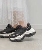 【ランダ/RANDA】のモノグラムカッティングデザインスニーカー 人気、トレンドファッション・服の通販 founy(ファニー) ファッション Fashion レディースファッション Fashion for Women カッティング Cutting Detail クッション Cushion, Throw Pillow スニーカー Sneakers, Trainers エレガント 上品 Elegant 切替 Switching, Contrast Panel thumbnail BLACK|ID: prp329100004826650 ipo3291000000035119025