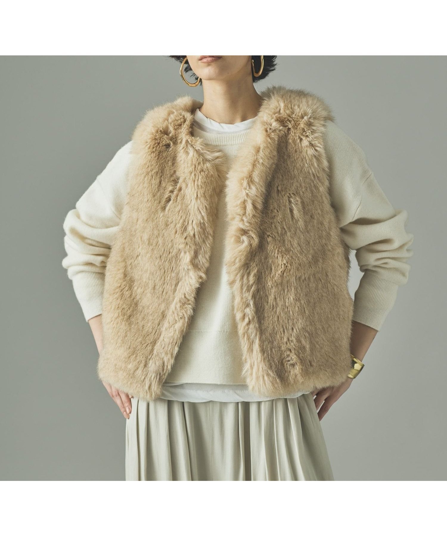 【カレンソロジー/Curensology】のショートファーベスト インテリア・キッズ・メンズ・レディースファッション・服の通販 founy(ファニー) 　ファッション　Fashion　レディースファッション　Fashion for Women　アウター　Coat / Outerwear Collection　トップス・カットソー　Cut & Sew Tops　ベスト&ジレ / 重ね着スタイル　Vests & Gilets　アクセサリー　Fashion Accessories　エレガント 上品　Elegant　フェイクファー　Faux Fur, Imitation Fur　リアル　Real, Realistic　クリーム|ID: prp329100004826708 ipo3291000000035119557
