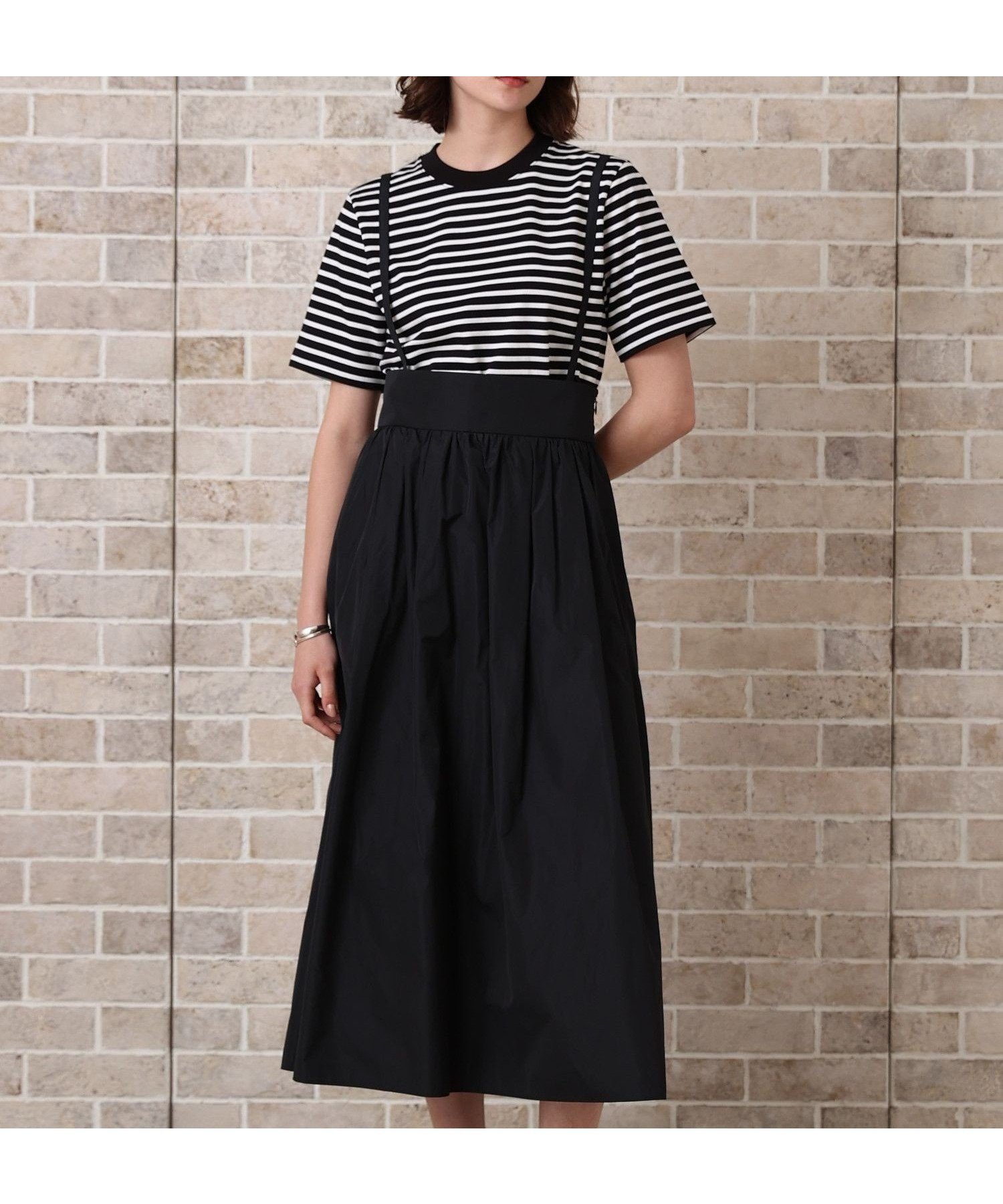 【アナイ/ANAYI】のマイクロタフタサロペット スカート インテリア・キッズ・メンズ・レディースファッション・服の通販 founy(ファニー) 　ファッション　Fashion　レディースファッション　Fashion for Women　スカート　Skirts　エレガント 上品　Elegant　カットジャガード　Cut Jacquard　コレクション　Collection, Seasonal Line　シャンブレー　Chambray, Denim-Like Fabric　スパンコール　Sequins, Sequin Embellishment　スマート　Smart, Elegant　タフタ　Taffeta, Structured Fabric　ドレス　Dress, One-Piece　プリント　Print, Printed Pattern　モダン　Modern, Contemporary　再入荷　Restock / Back in Stock　夏　Summer　black|ID: prp329100004826772 ipo3291000000035120259