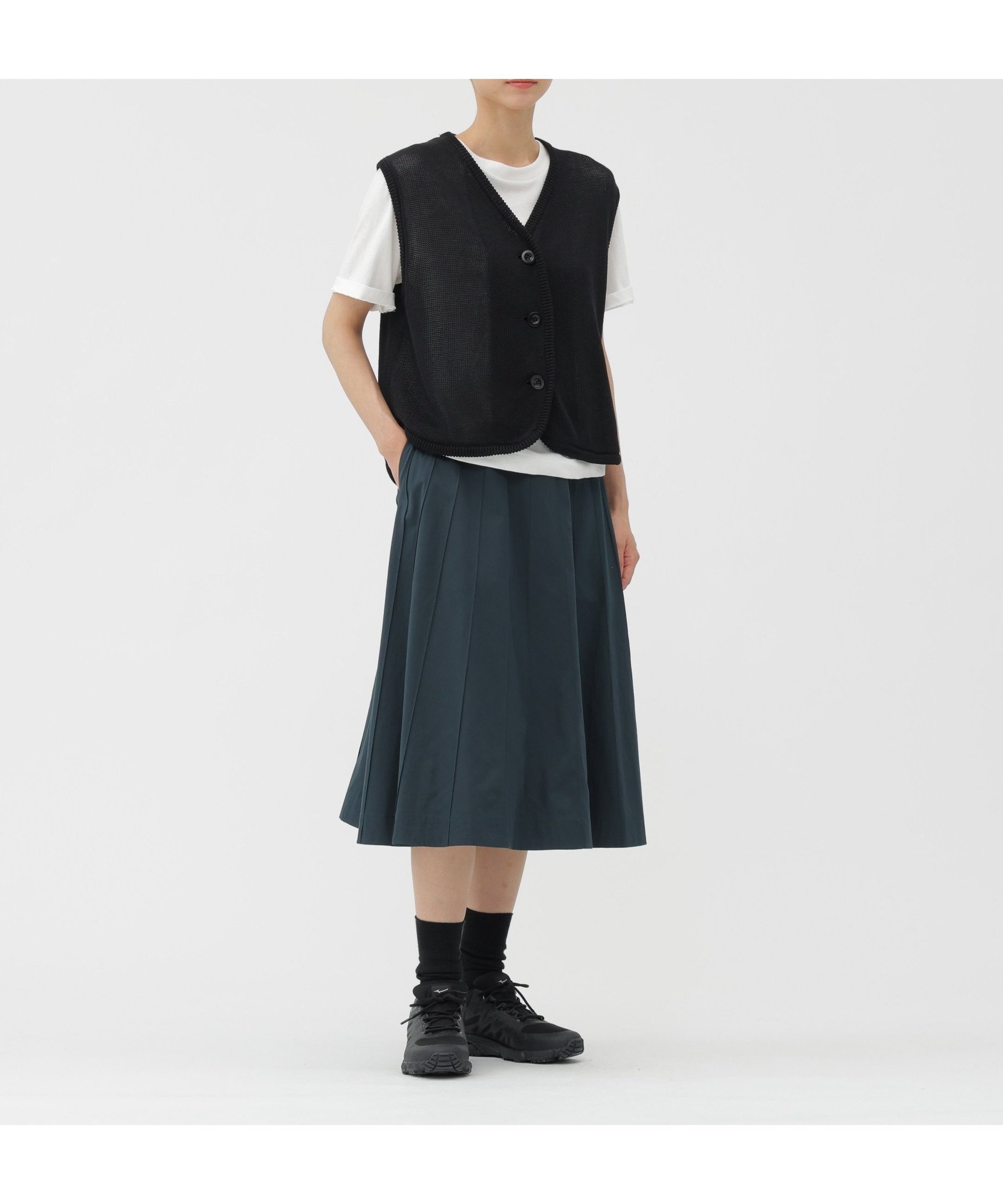 【マーガレットハウエル/MARGARET HOWELL】のSOFT COMPACT COTTON SKIRT インテリア・キッズ・メンズ・レディースファッション・服の通販 founy(ファニー) ファッション Fashion レディースファッション Fashion for Women スカート Skirts コンパクト Compact, Small Size バイアス Bias, Diagonal Cut プリーツ Pleats, Pleated DARK GREEN3|ID: prp329100004826773 ipo3291000000035120280