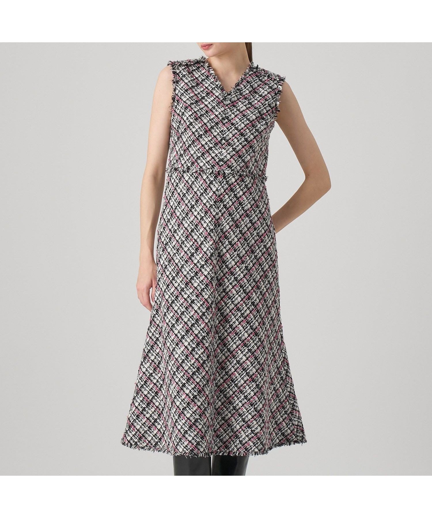 【アナイ/ANAYI】のピンクミックスツイードバイヤスワンピース インテリア・キッズ・メンズ・レディースファッション・服の通販 founy(ファニー) 　ファッション　Fashion　レディースファッション　Fashion for Women　ワンピース　Dresses　スマート　Smart, Elegant　ツイード　Twill, Twill Weave　バランス　Balance, Style Balance　フリンジ　Fringe, Tassel　A/W・秋冬　Autumn/Winter　再入荷　Restock / Back in Stock　pink|ID: prp329100004826832 ipo3291000000035120827