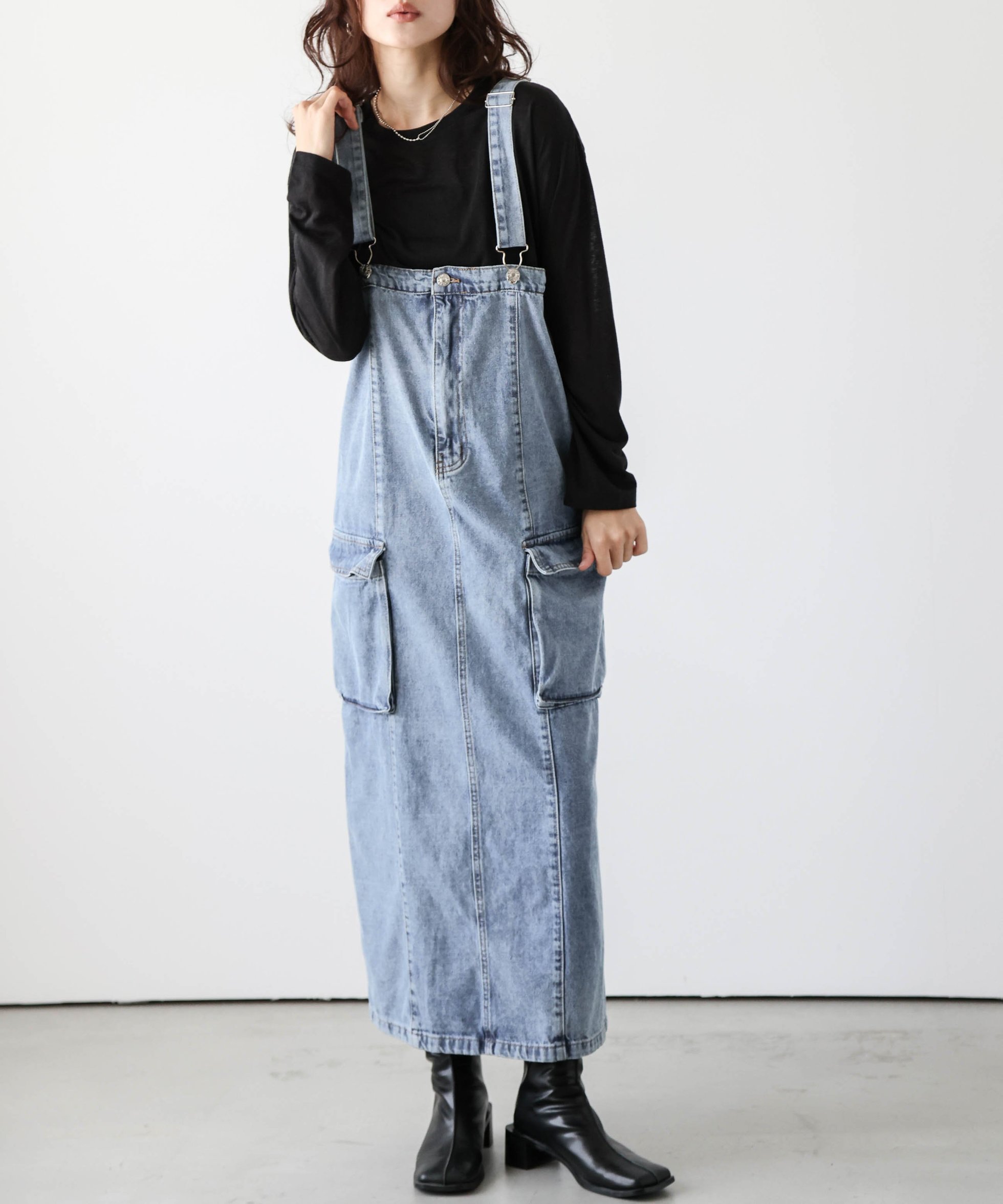 【ラジュール/Lajour】のカーゴサスペンダーデニムスカート インテリア・キッズ・メンズ・レディースファッション・服の通販 founy(ファニー) 　ファッション　Fashion　レディースファッション　Fashion for Women　スカート　Skirts　デニムスカート・カジュアルスカート　Denim Skirts　インナー　Innerwear　ウォッシュ　Washed Finish　スリット　Slit, Slit Detail　デニム　Denim, Jeans Material　ヴィンテージ　Vintage Style　ウォッシュブルー|ID: prp329100004826909 ipo3291000000035121821