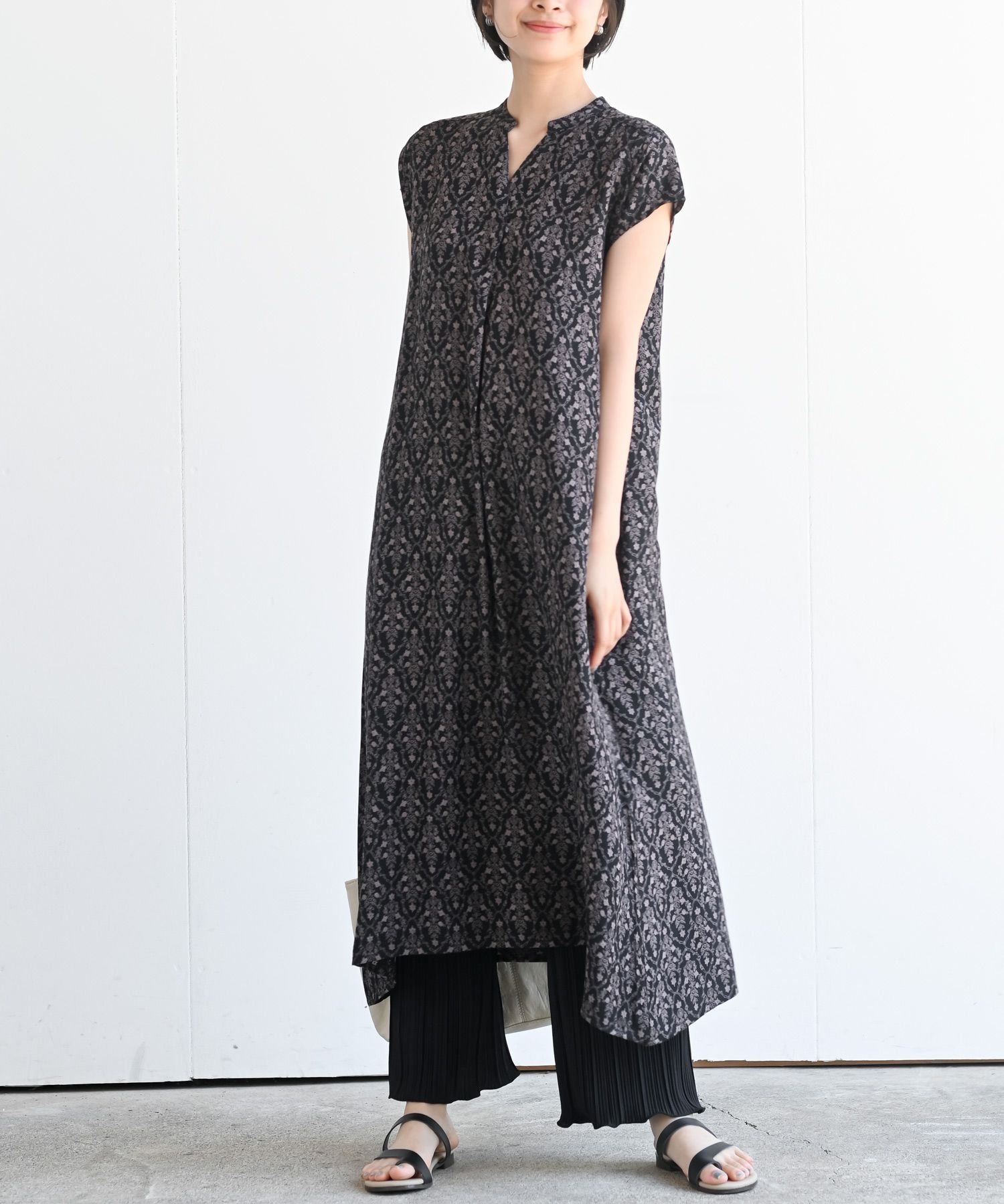 【アールピーエス/rps】のレーヨンノーカラースキッパーワンピース インテリア・キッズ・メンズ・レディースファッション・服の通販 founy(ファニー) ファッション Fashion レディースファッション Fashion for Women ワンピース Dresses インド Indian Textile スキッパー Skipper, Open Collar スリーブ Sleeve, Long Sleeve / Short Sleeve フォルム Silhouette, Form フレンチ French, French Style 再入荷 Restock / Back in Stock ブラック2|ID: prp329100004826964 ipo3291000000035122431