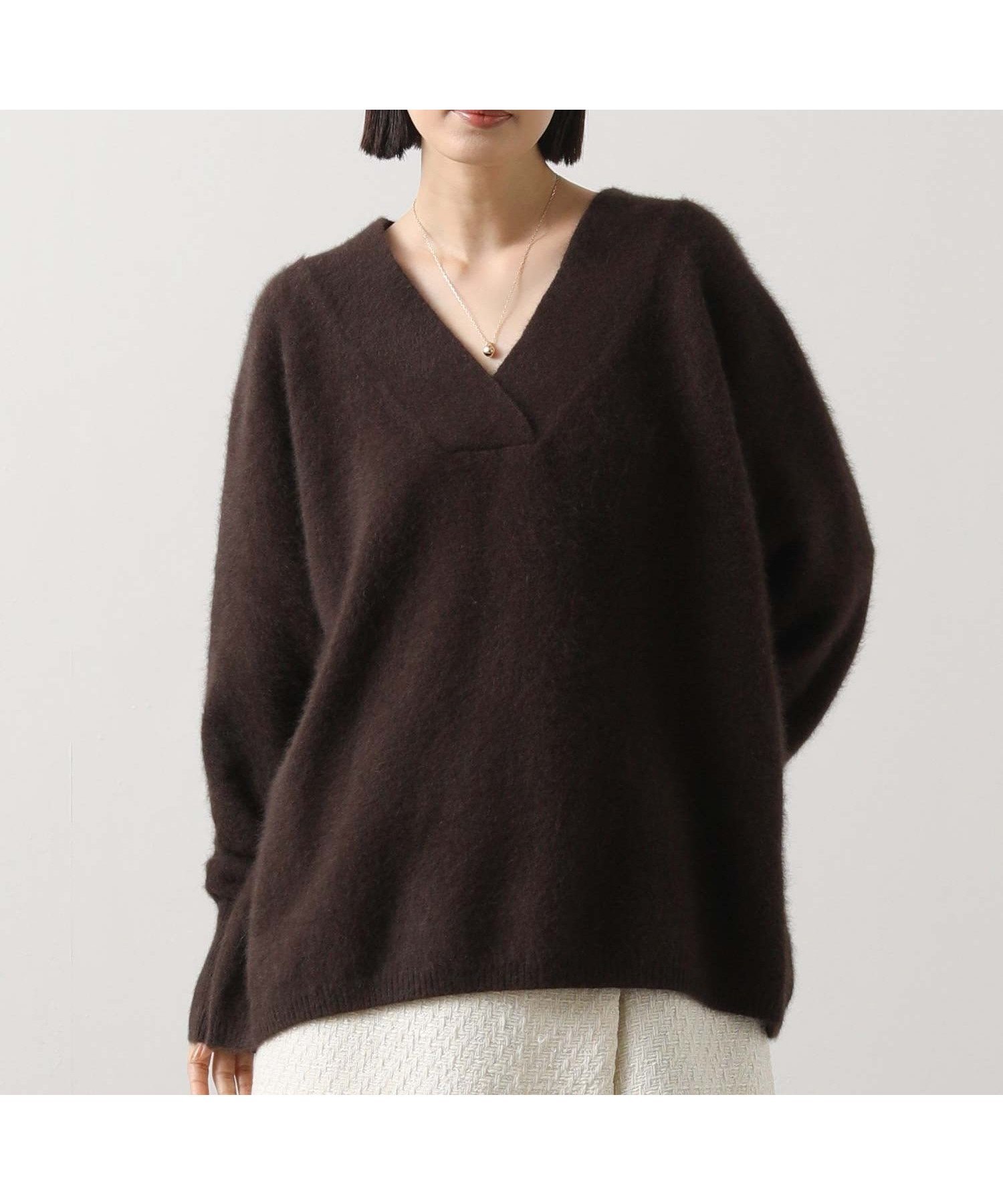 【グレディブリリアン/Gready Brilliant】のGready Brilliant/2_FOXヤクVネックワイド 人気、トレンドファッション・服の通販 founy(ファニー) 　ファッション　Fashion　レディースファッション　Fashion for Women　トップス・カットソー　Cut & Sew Tops　Vネックトップス　V-Neck Tops / V-Cut Neckline Shirts　フォックス　Fox, Fox Fur　ボトム　Bottoms, Lower Wear　ラグジュアリー　Luxury, Elegant　ワイド　Wide, Wide Fit　エレガント 上品　Elegant　 other-1|ID: prp329100004827009 ipo3291000000035122967