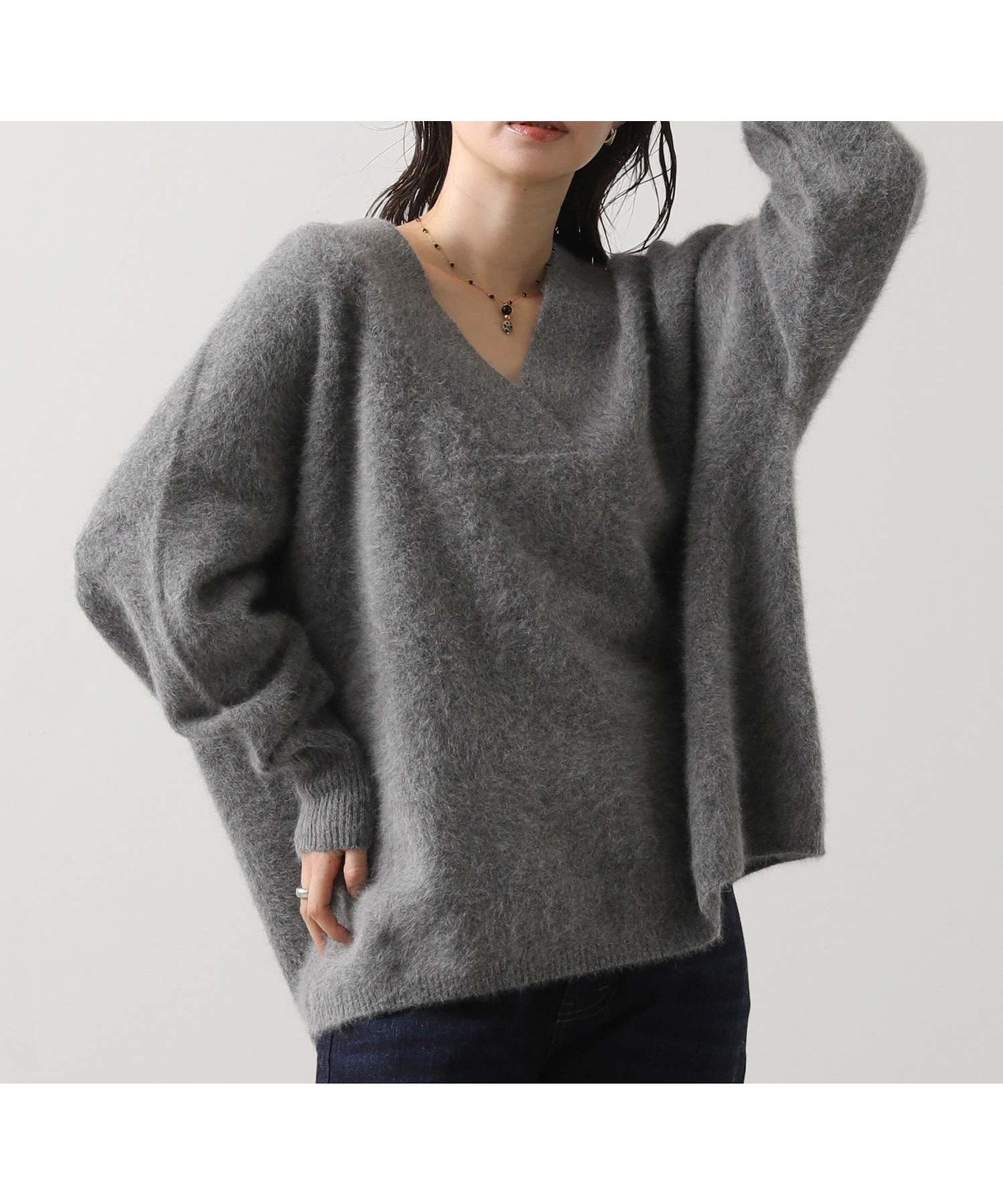 【グレディブリリアン/Gready Brilliant】のGready Brilliant/2_FOXヤクVネックワイド インテリア・キッズ・メンズ・レディースファッション・服の通販 founy(ファニー) 　ファッション　Fashion　レディースファッション　Fashion for Women　トップス・カットソー　Cut & Sew Tops　Vネックトップス　V-Neck Tops / V-Cut Neckline Shirts　フォックス　Fox, Fox Fur　ボトム　Bottoms, Lower Wear　ラグジュアリー　Luxury, Elegant　ワイド　Wide, Wide Fit　エレガント 上品　Elegant　GRY|ID: prp329100004827009 ipo3291000000035122970