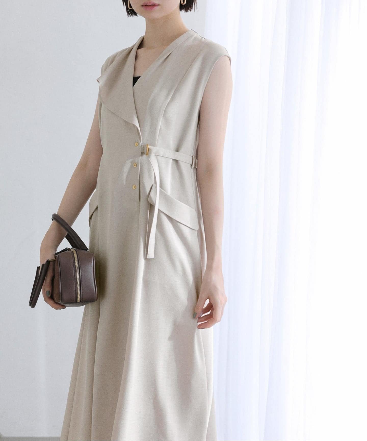 【ラ トータリテ/La TOTALITE】の《追加》【洗える】アシメラペルツイルワンピース インテリア・キッズ・メンズ・レディースファッション・服の通販 founy(ファニー) 　ファッション　Fashion　レディースファッション　Fashion for Women　ワンピース　Dresses　2025年　2025　2025-2026秋冬・A/W　Autumn/Winter 2025–26 AW25–26　アシンメトリー　Asymmetrical Style　スマート　Smart, Elegant　トレンド　Trend, Trending Now　フラップ　Flap, Flap Pocket　ベーシック　Basic, Essential　ポケット　Pocket, Pocket Detail　人気　Popular, Best Seller　夏　Summer　洗える　Machine Washable　ベージュ|ID: prp329100004827030 ipo3291000000035123189