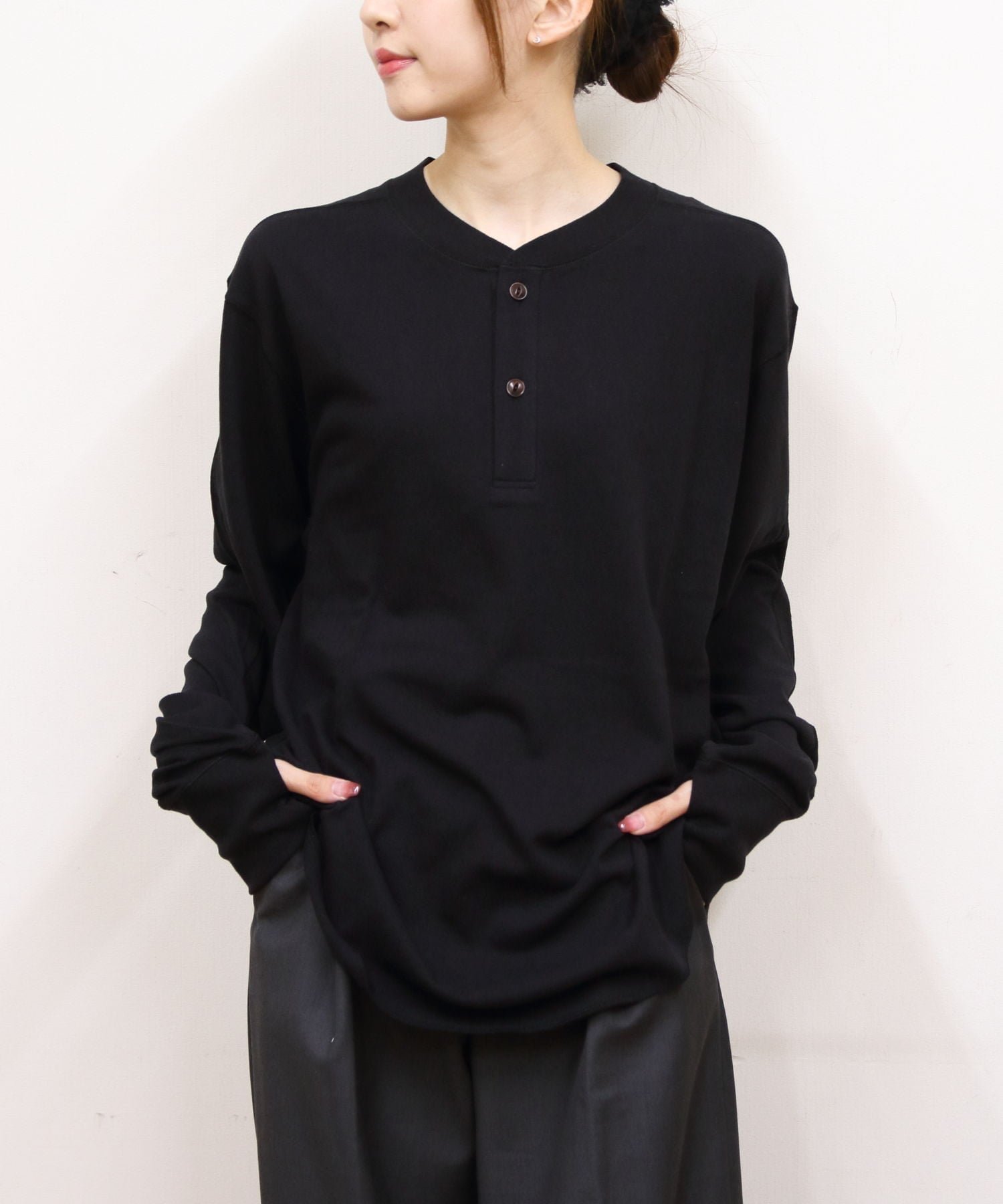 【ステップス/STEPS】のTHE SHINZONE/THE SHINZONE/COTTON WOOL HENRY NECK SHIRT インテリア・キッズ・メンズ・レディースファッション・服の通販 founy(ファニー) 　ファッション　Fashion　レディースファッション　Fashion for Women　トップス・カットソー　Cut & Sew Tops　シャツ・ブラウス・オフィスカジュアル　Elegant Blouses & Button-Ups　カットソー　Cut and Sewn Top　BLACK|ID: prp329100004827072 ipo3291000000035123788